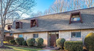 11604 VANTAGE HILL RD #12B, RESTON, Virginia 20190, 2 Bedrooms Bedrooms, ,1 BathroomBathrooms,Residential,For sale,11604 VANTAGE HILL RD #12B,VAFX2293218 MLS # VAFX2293218