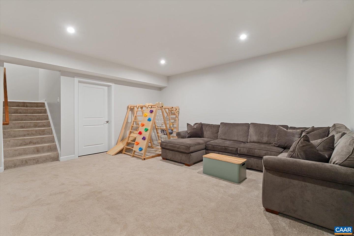 106 PAYNES MILL RD, CHARLOTTESVILLE, Virginia 22902, 5 Bedrooms Bedrooms, ,4 BathroomsBathrooms,Residential,For sale,106 PAYNES MILL RD,673777 MLS # 673777