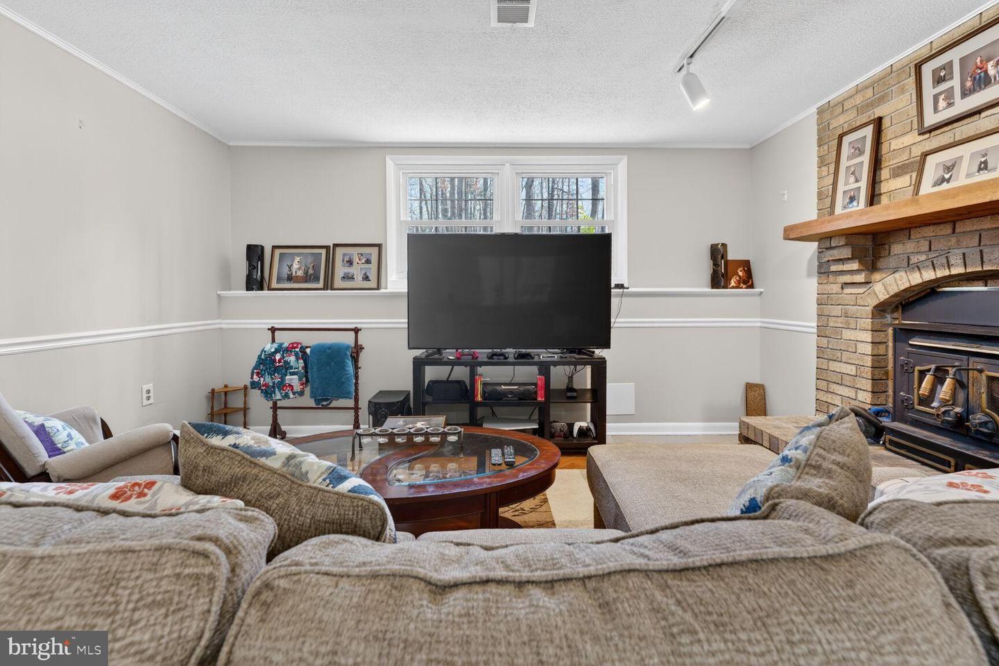 12000 FALLING DR, MANASSAS, Virginia 20112, 5 Bedrooms Bedrooms, 15 Rooms Rooms,2 BathroomsBathrooms,Residential,For sale,12000 FALLING DR,VAPW2113574 MLS # VAPW2113574