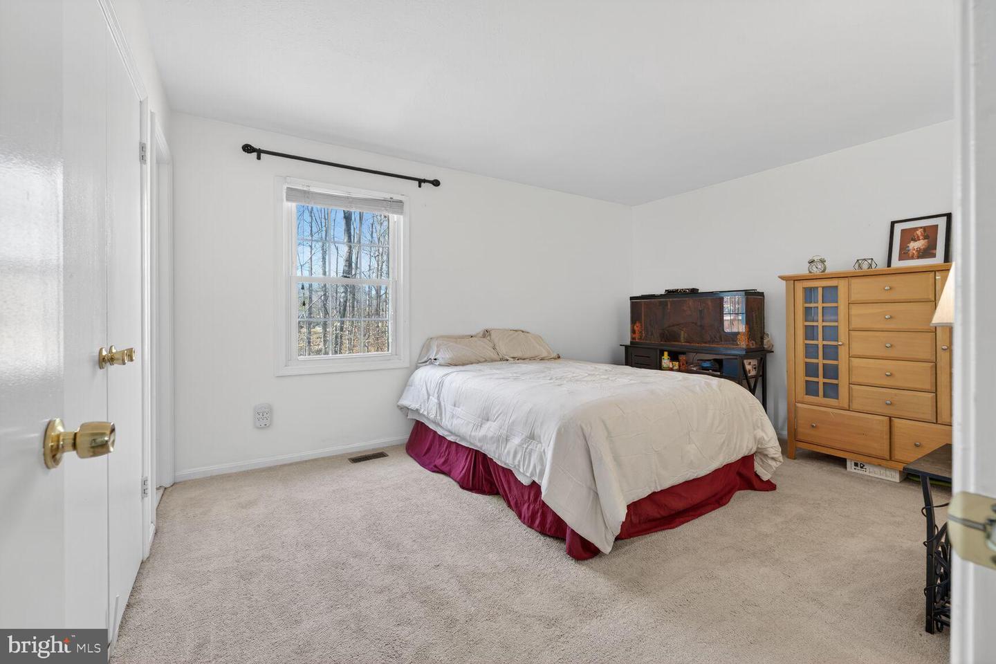 12000 FALLING DR, MANASSAS, Virginia 20112, 5 Bedrooms Bedrooms, 15 Rooms Rooms,2 BathroomsBathrooms,Residential,For sale,12000 FALLING DR,VAPW2113574 MLS # VAPW2113574