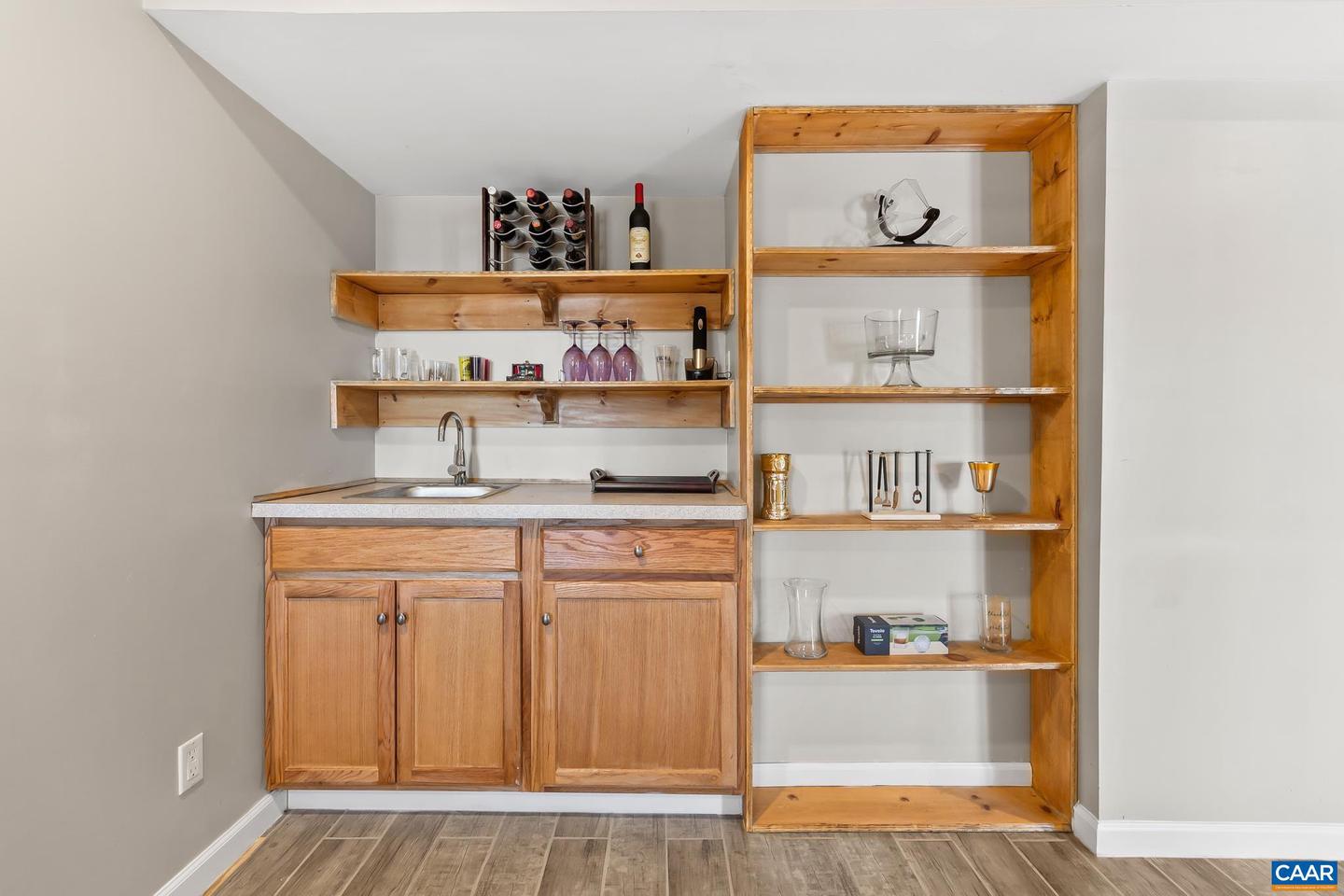 1915 VIA FLORENCE, CHARLOTTESVILLE, Virginia 22911, 5 Bedrooms Bedrooms, ,3 BathroomsBathrooms,Residential,For sale,1915 VIA FLORENCE,673833 MLS # 673833 1915 VIA FLORENCE, CHARLOTTESVILLE, Virginia 22911, 5 Bedrooms Bedrooms, ,3 BathroomsBathrooms,Residential,For sale,1915 VIA FLORENCE,673833 MLS # 673833