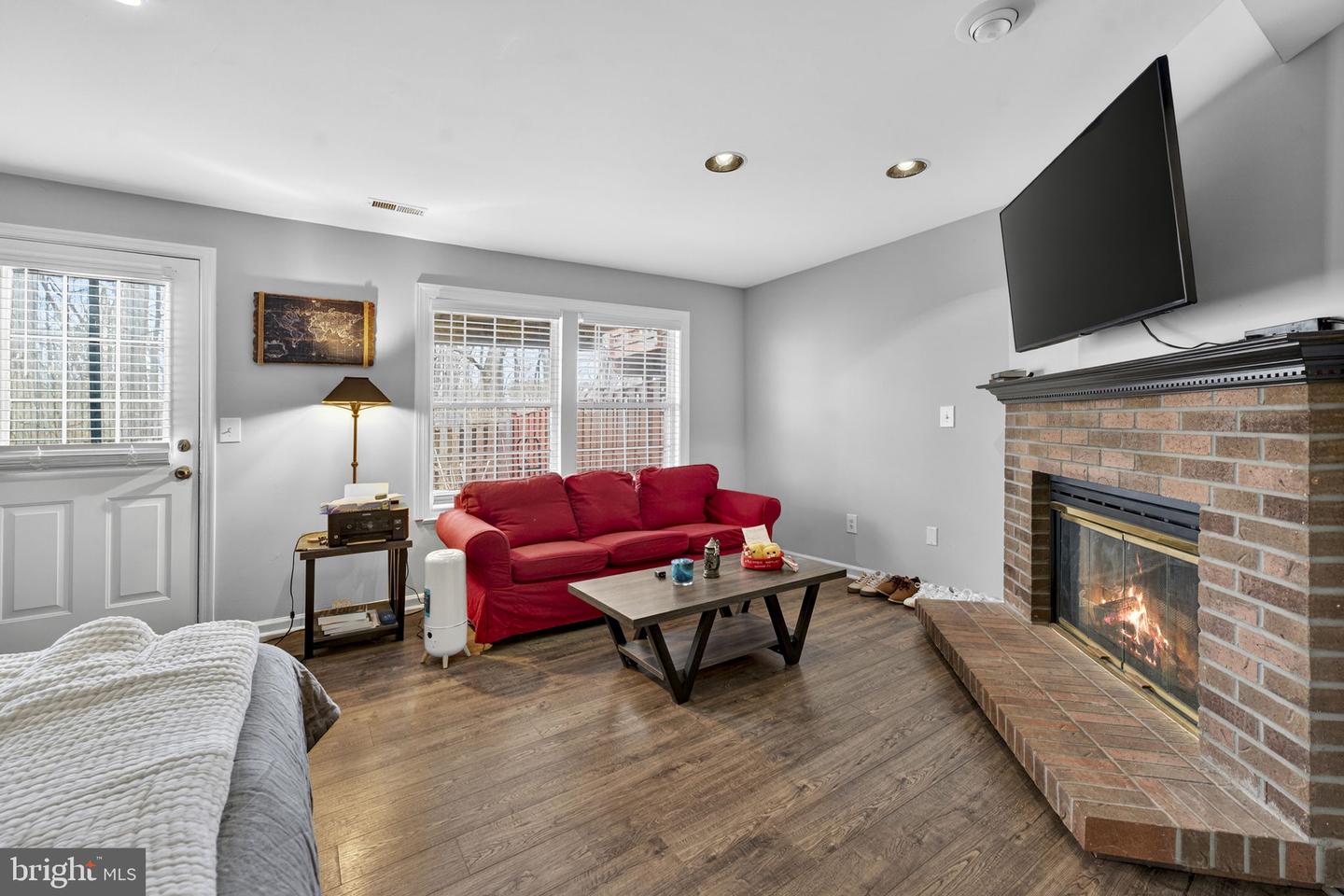 14632 WOODSPRING CT, CENTREVILLE, Virginia 20120, 3 Bedrooms Bedrooms, ,3 BathroomsBathrooms,Residential,For sale,14632 WOODSPRING CT,VAFX2293550 MLS # VAFX2293550