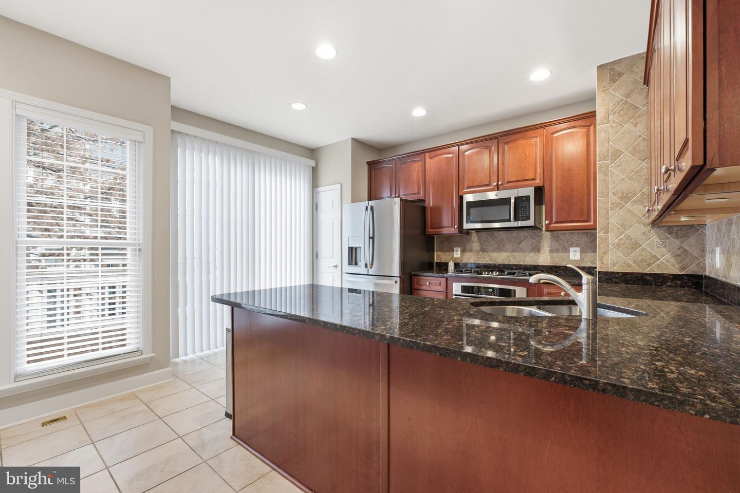 14671 CROSSFIELD WAY, WOODBRIDGE, Virginia 22191, 3 Bedrooms Bedrooms, ,2 BathroomsBathrooms,Residential,For sale,14671 CROSSFIELD WAY,VAPW2113586 MLS # VAPW2113586