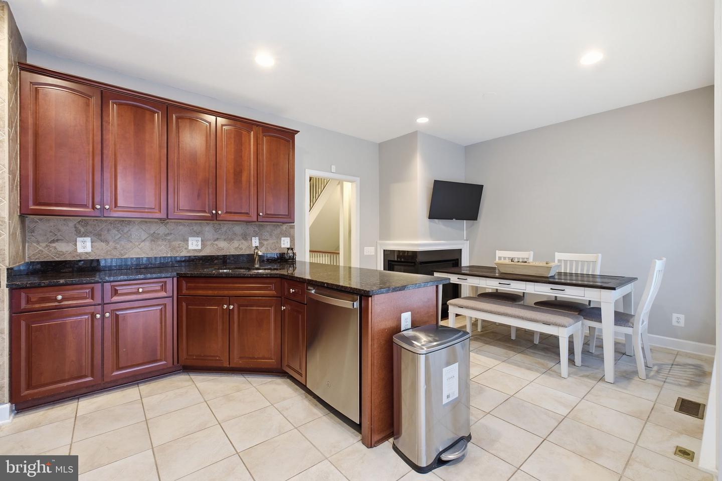 14671 CROSSFIELD WAY, WOODBRIDGE, Virginia 22191, 3 Bedrooms Bedrooms, ,2 BathroomsBathrooms,Residential,For sale,14671 CROSSFIELD WAY,VAPW2113586 MLS # VAPW2113586