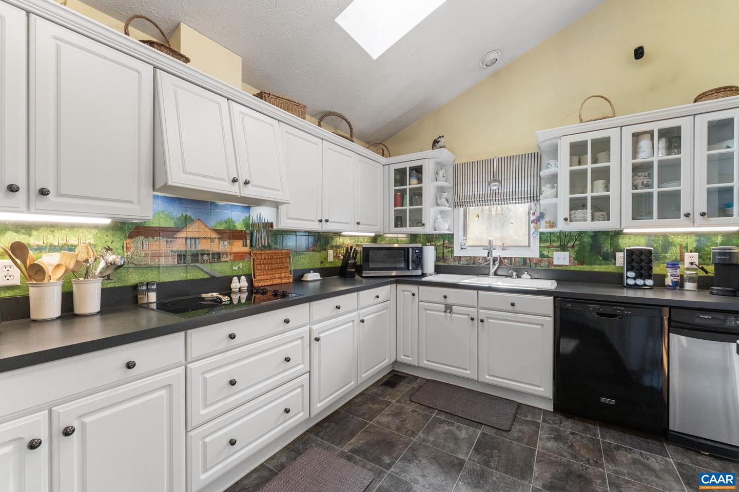 669 JAMES RIVER RD, SCOTTSVILLE, Virginia 24590, 4 Bedrooms Bedrooms, ,3 BathroomsBathrooms,Residential,For sale,669 JAMES RIVER RD,673842 MLS # 673842 669 JAMES RIVER RD, SCOTTSVILLE, Virginia 24590, 4 Bedrooms Bedrooms, ,3 BathroomsBathrooms,Residential,For sale,669 JAMES RIVER RD,673842 MLS # 673842