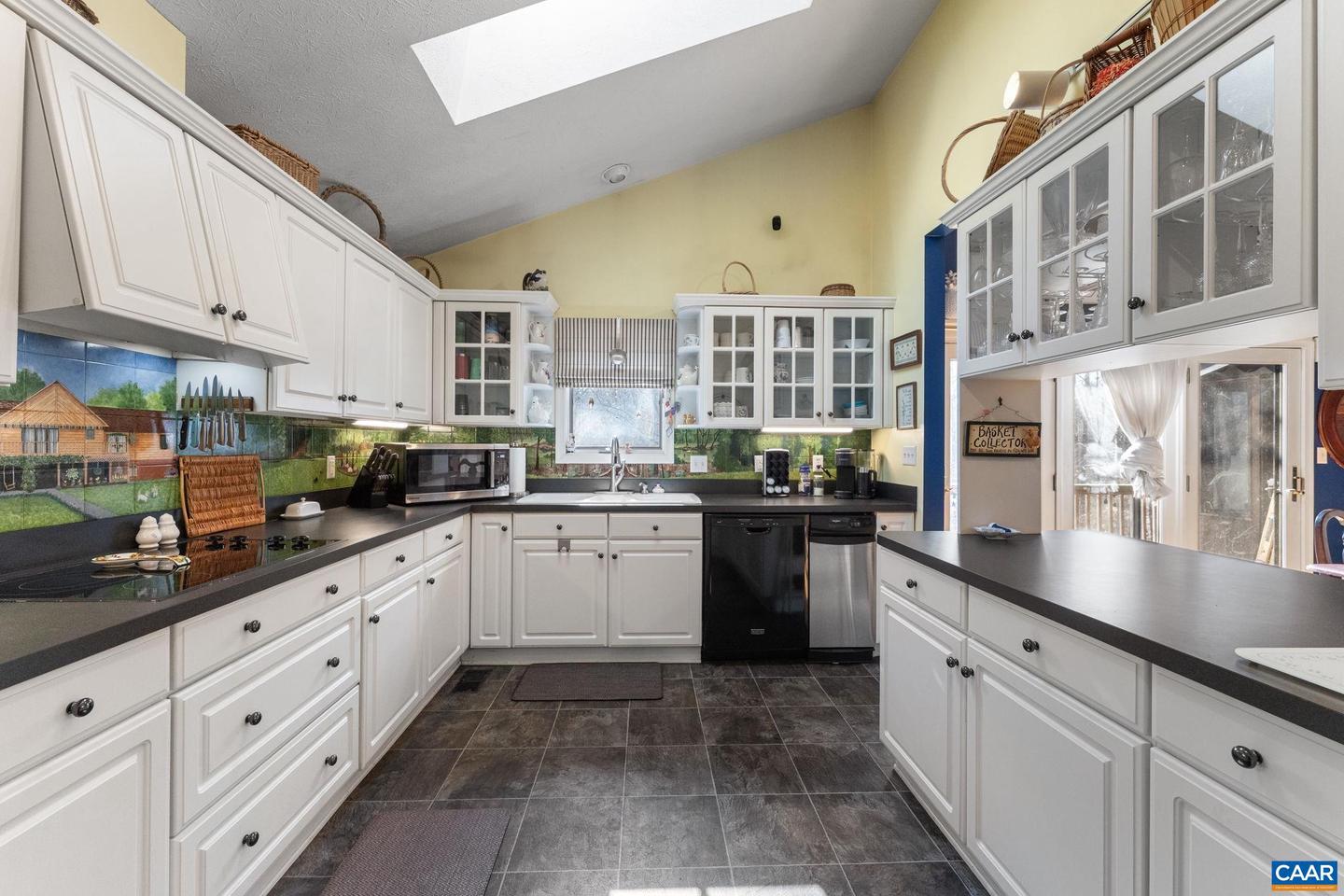 669 JAMES RIVER RD, SCOTTSVILLE, Virginia 24590, 4 Bedrooms Bedrooms, ,3 BathroomsBathrooms,Residential,For sale,669 JAMES RIVER RD,673842 MLS # 673842 669 JAMES RIVER RD, SCOTTSVILLE, Virginia 24590, 4 Bedrooms Bedrooms, ,3 BathroomsBathrooms,Residential,For sale,669 JAMES RIVER RD,673842 MLS # 673842