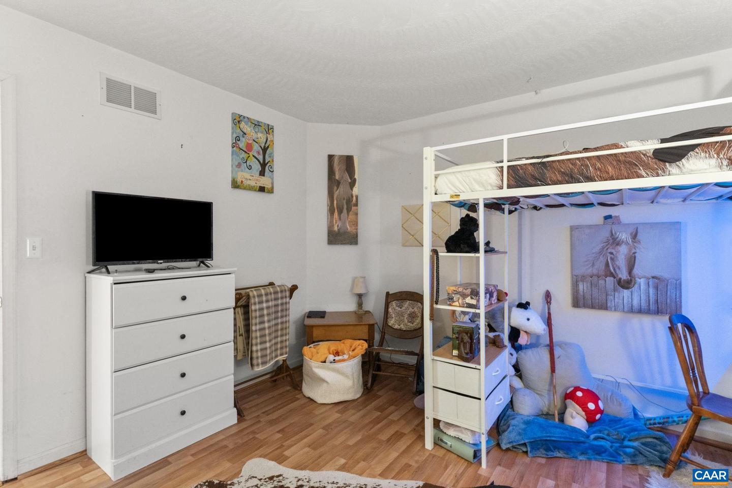 669 JAMES RIVER RD, SCOTTSVILLE, Virginia 24590, 4 Bedrooms Bedrooms, ,3 BathroomsBathrooms,Residential,For sale,669 JAMES RIVER RD,673842 MLS # 673842 669 JAMES RIVER RD, SCOTTSVILLE, Virginia 24590, 4 Bedrooms Bedrooms, ,3 BathroomsBathrooms,Residential,For sale,669 JAMES RIVER RD,673842 MLS # 673842