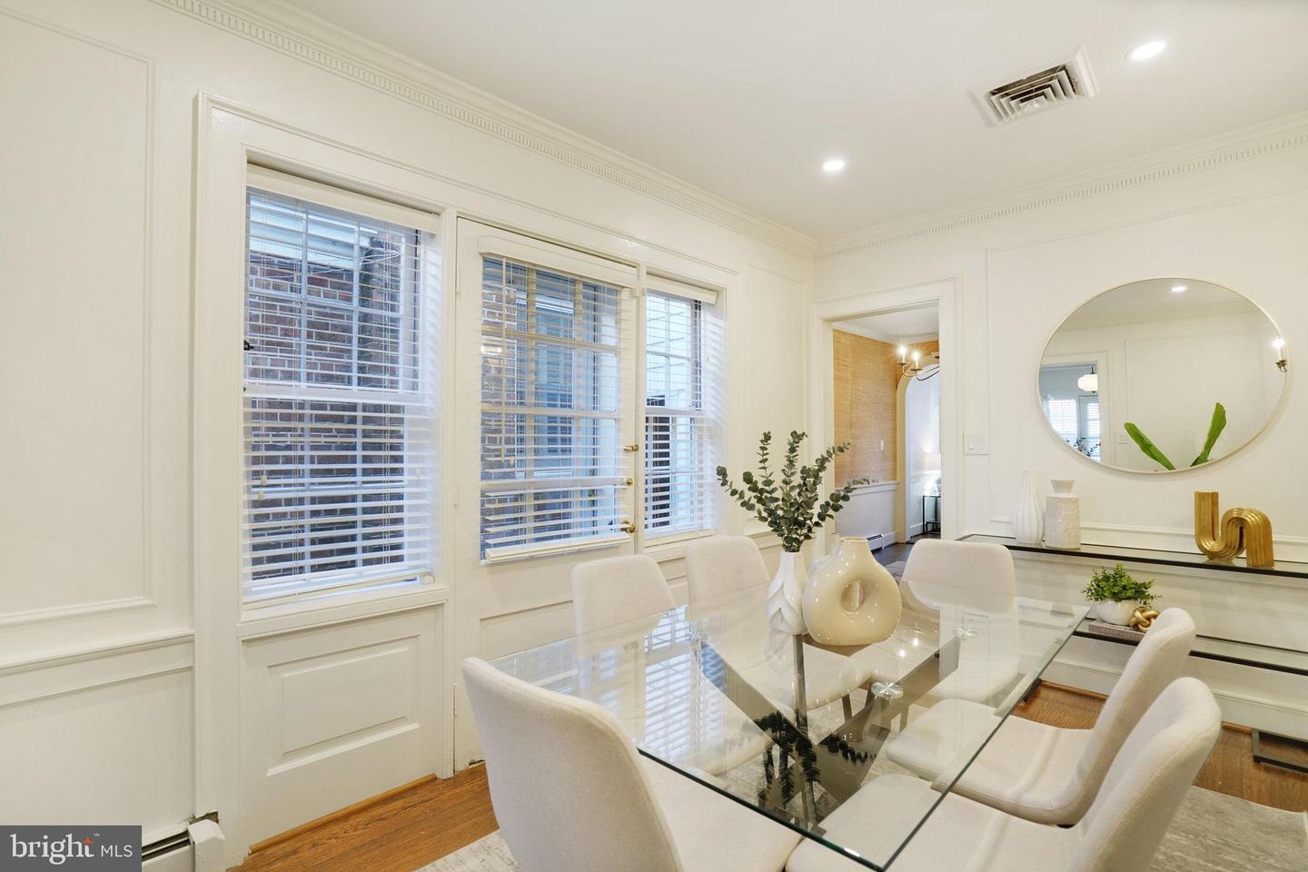 625 S SAINT ASAPH ST, ALEXANDRIA, Virginia 22314, 3 Bedrooms Bedrooms, ,2 BathroomsBathrooms,Residential,For sale,625 S SAINT ASAPH ST,VAAX2054672 MLS # VAAX2054672