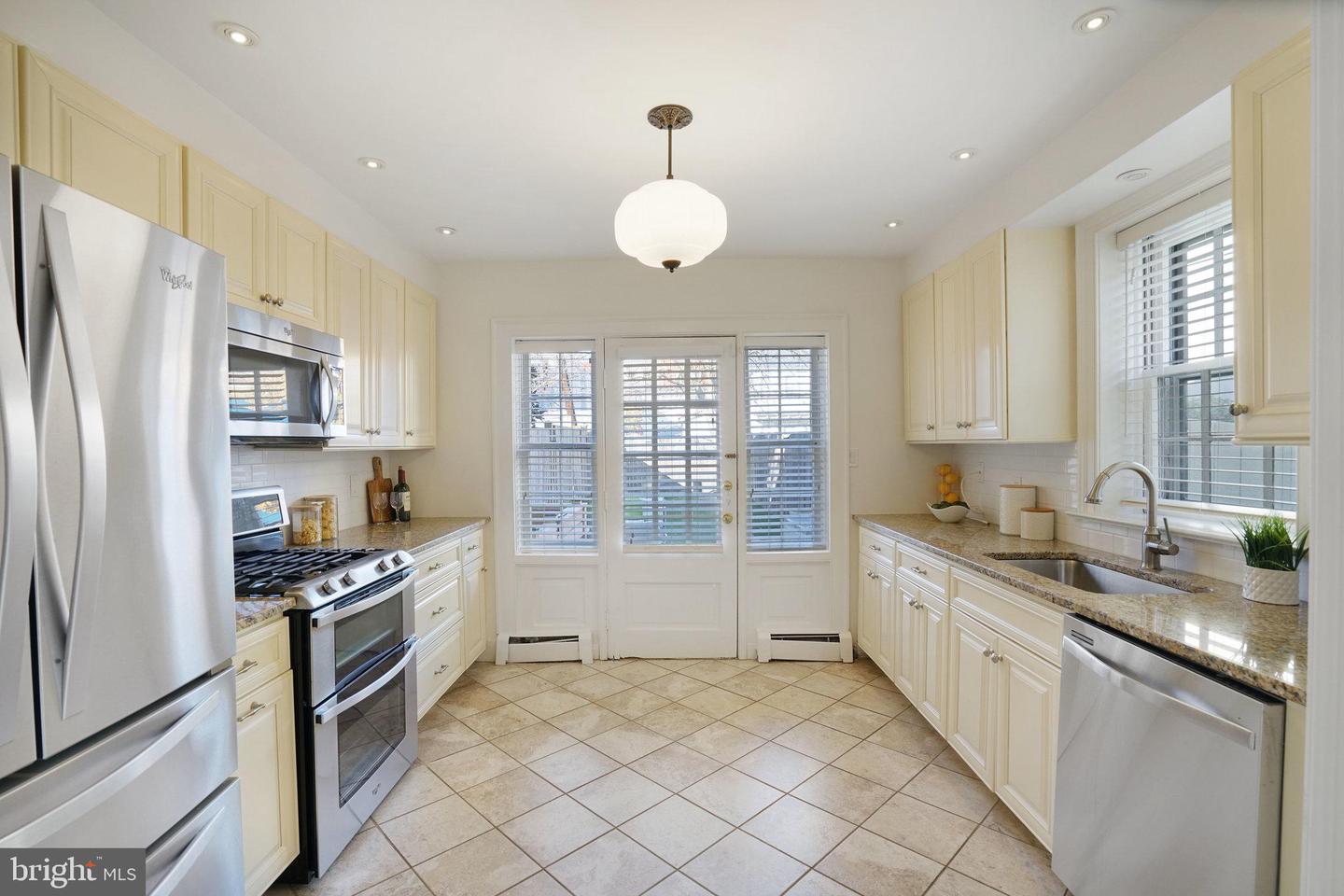 625 S SAINT ASAPH ST, ALEXANDRIA, Virginia 22314, 3 Bedrooms Bedrooms, ,2 BathroomsBathrooms,Residential,For sale,625 S SAINT ASAPH ST,VAAX2054672 MLS # VAAX2054672