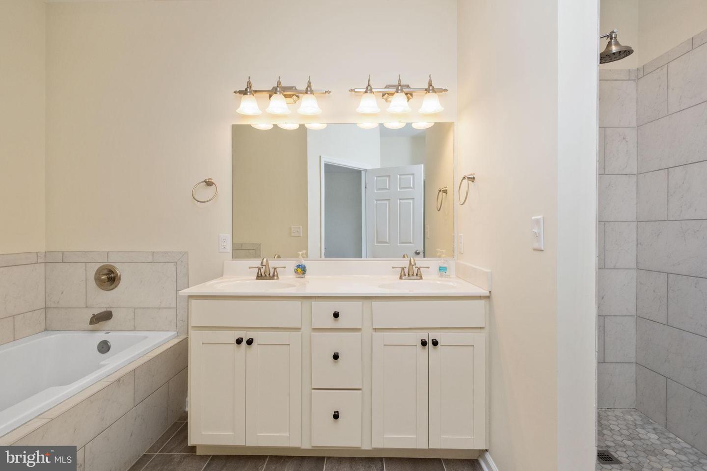 121 BEAUREGARD DR, STAUNTON, Virginia 24401, 3 Bedrooms Bedrooms, 8 Rooms Rooms,2 BathroomsBathrooms,Residential,For sale,121 BEAUREGARD DR,VASC2000814 MLS # VASC2000814