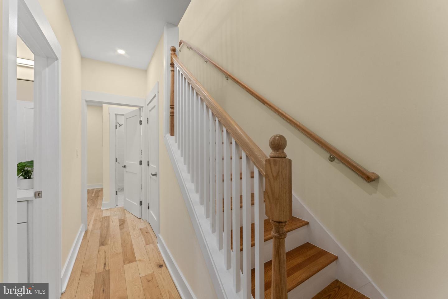 521 FLORIDA AVE NE #1, WASHINGTON, District Of Columbia 20002, 2 Bedrooms Bedrooms, ,2 BathroomsBathrooms,Residential,For sale,521 FLORIDA AVE NE #1,DCDC2248518 MLS # DCDC2248518