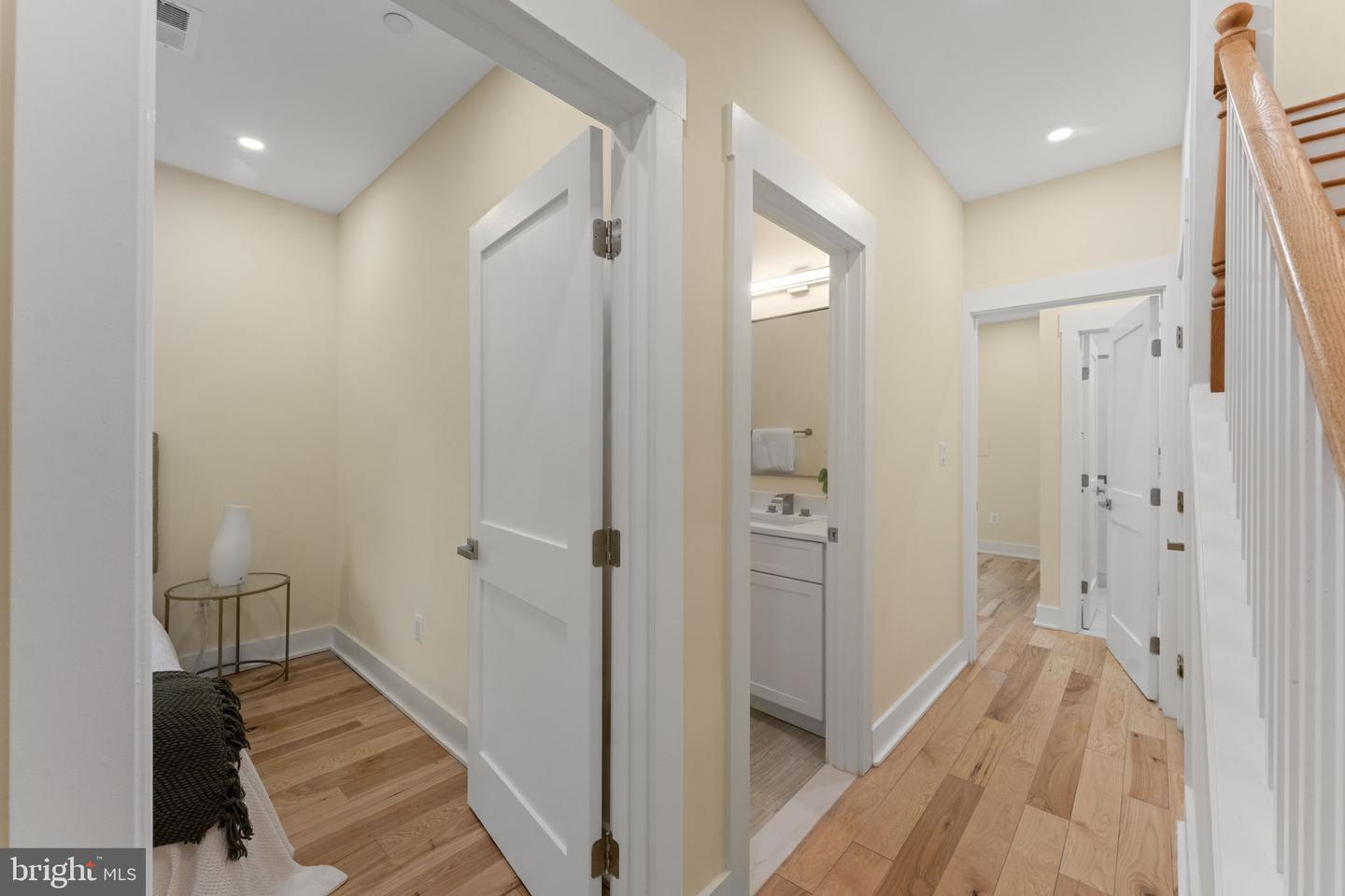 521 FLORIDA AVE NE #1, WASHINGTON, District Of Columbia 20002, 2 Bedrooms Bedrooms, ,2 BathroomsBathrooms,Residential,For sale,521 FLORIDA AVE NE #1,DCDC2248518 MLS # DCDC2248518