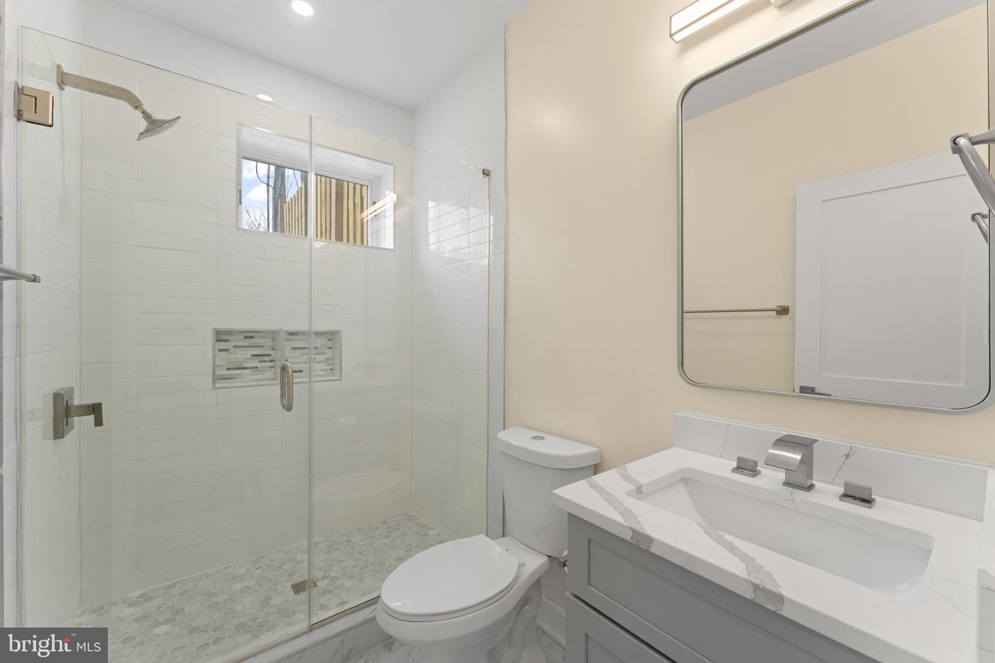 521 FLORIDA AVE NE #1, WASHINGTON, District Of Columbia 20002, 2 Bedrooms Bedrooms, ,2 BathroomsBathrooms,Residential,For sale,521 FLORIDA AVE NE #1,DCDC2248518 MLS # DCDC2248518