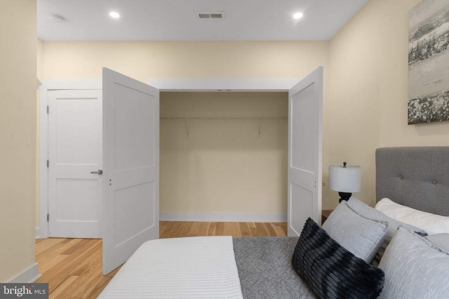 521 FLORIDA AVE NE #1, WASHINGTON, District Of Columbia 20002, 2 Bedrooms Bedrooms, ,2 BathroomsBathrooms,Residential,For sale,521 FLORIDA AVE NE #1,DCDC2248518 MLS # DCDC2248518