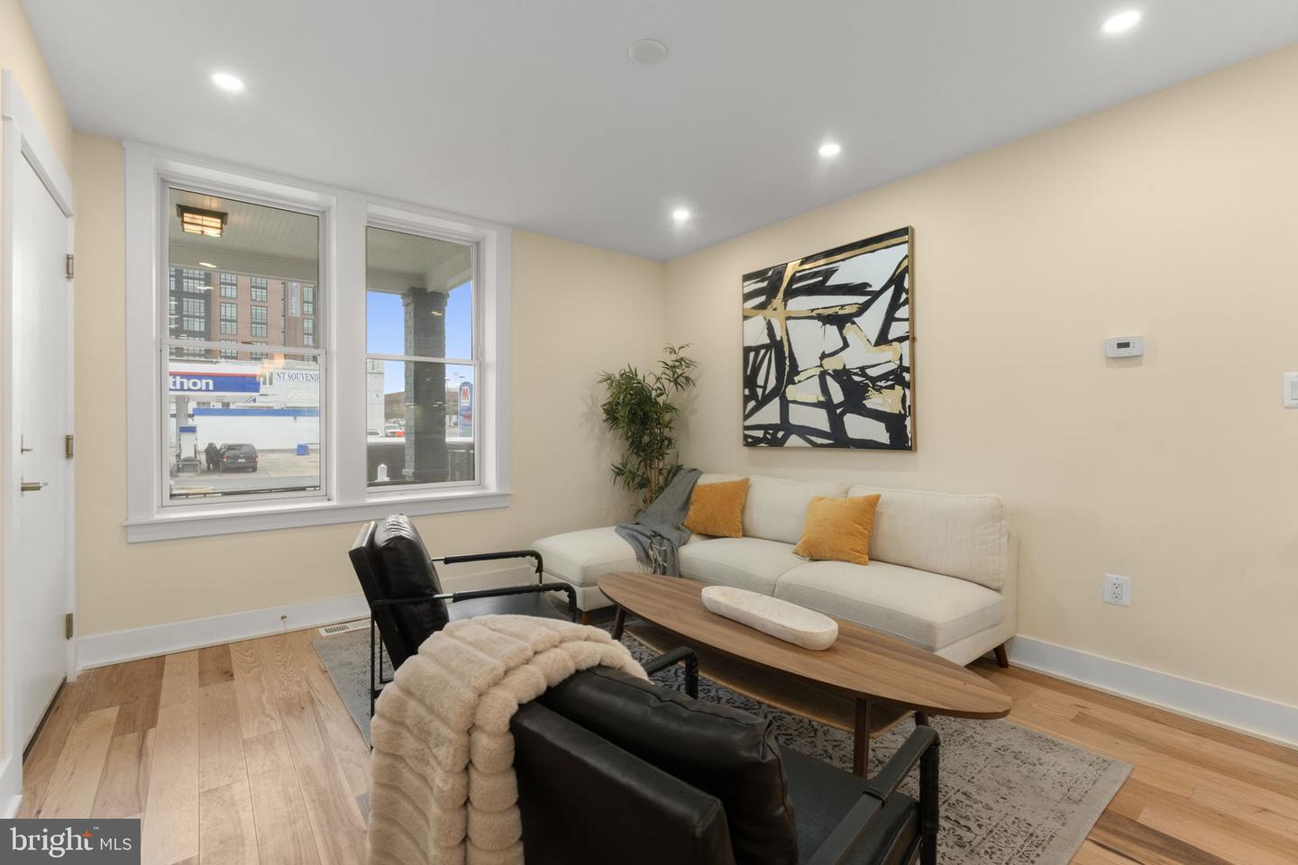 521 FLORIDA AVE NE #1, WASHINGTON, District Of Columbia 20002, 2 Bedrooms Bedrooms, ,2 BathroomsBathrooms,Residential,For sale,521 FLORIDA AVE NE #1,DCDC2248518 MLS # DCDC2248518