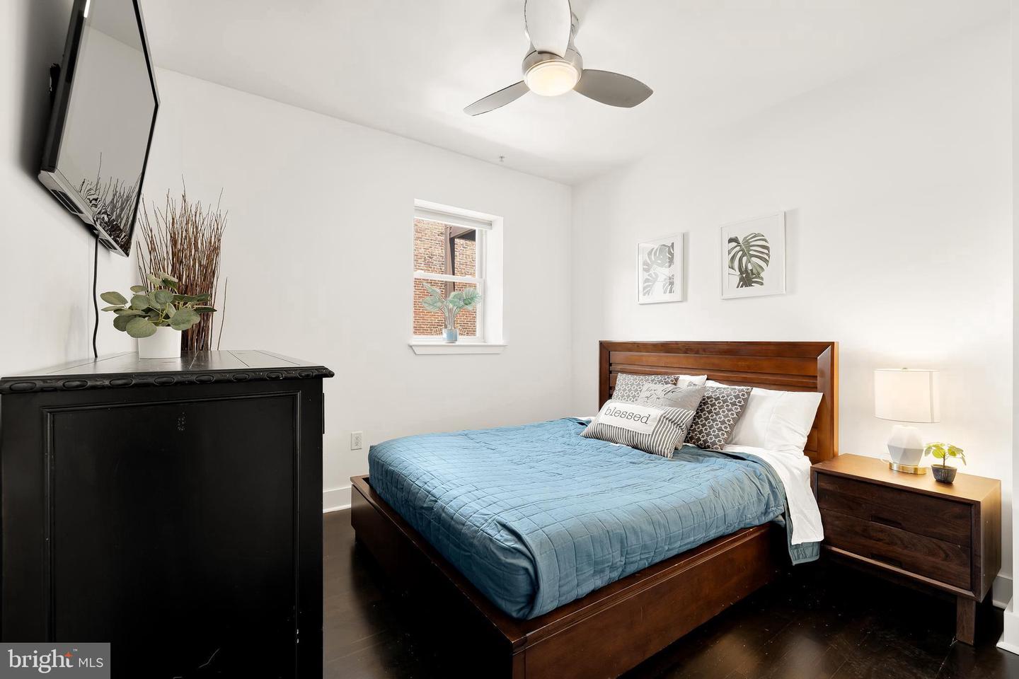 3511 13TH ST NW #404, WASHINGTON, District Of Columbia 20010, 2 Bedrooms Bedrooms, ,1 BathroomBathrooms,Residential,For sale,3511 13TH ST NW #404,DCDC2183882 MLS # DCDC2183882