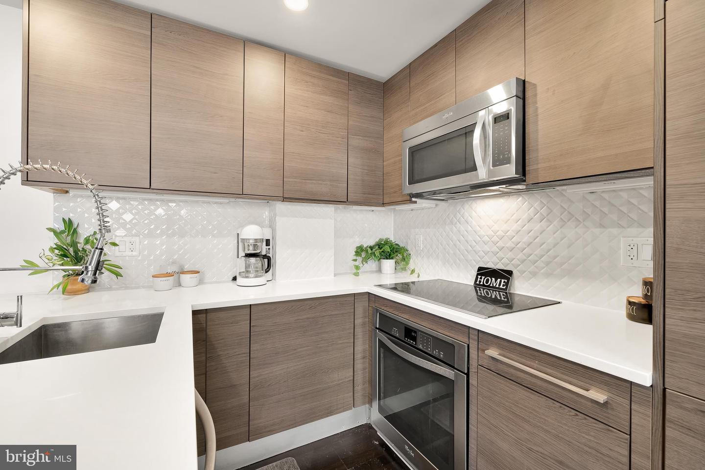 3511 13TH ST NW #404, WASHINGTON, District Of Columbia 20010, 2 Bedrooms Bedrooms, ,1 BathroomBathrooms,Residential,For sale,3511 13TH ST NW #404,DCDC2183882 MLS # DCDC2183882