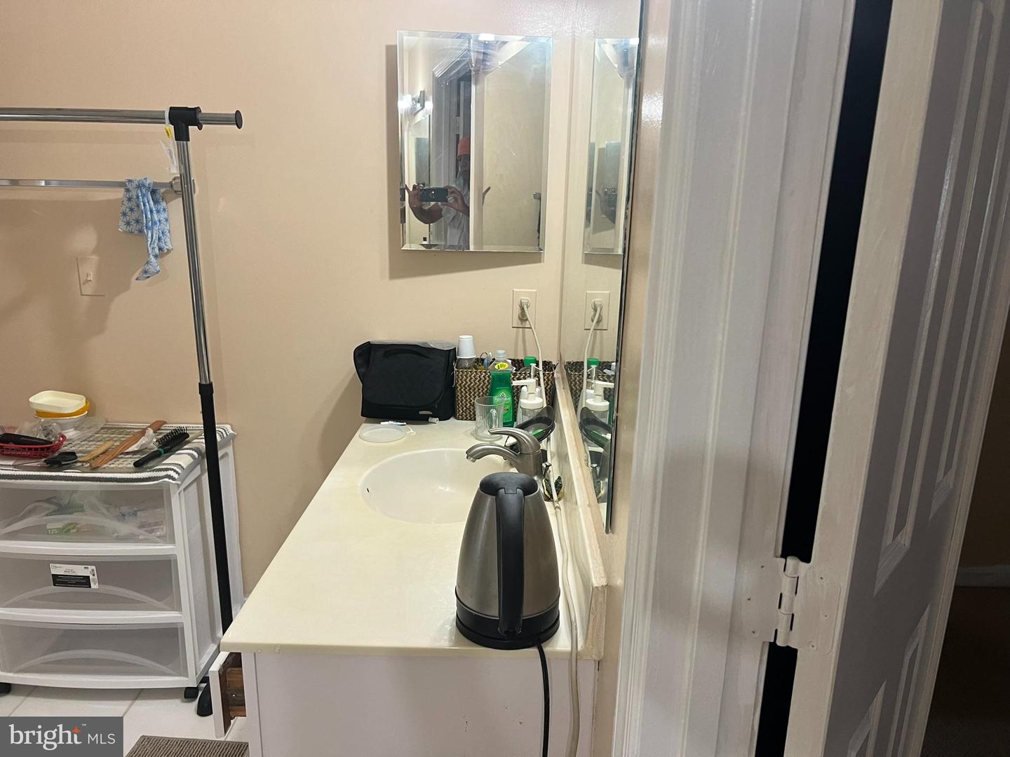 15202 WETHERBURN DR, CENTREVILLE, Virginia 20120, 7 Bedrooms Bedrooms, 2 Rooms Rooms,5 BathroomsBathrooms,Residential,For sale,15202 WETHERBURN DR,VAFX2240300 MLS # VAFX2240300