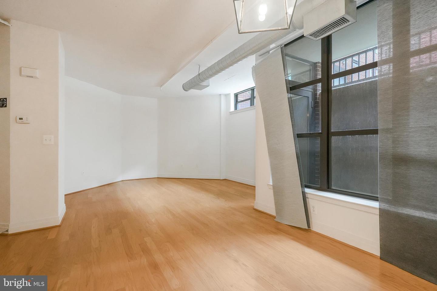 2020 12TH ST NW #T05, WASHINGTON, District Of Columbia 20009, 1 Bedroom Bedrooms, 3 Rooms Rooms,1 BathroomBathrooms,Residential,For sale,2020 12TH ST NW #T05,DCDC2206186 MLS # DCDC2206186