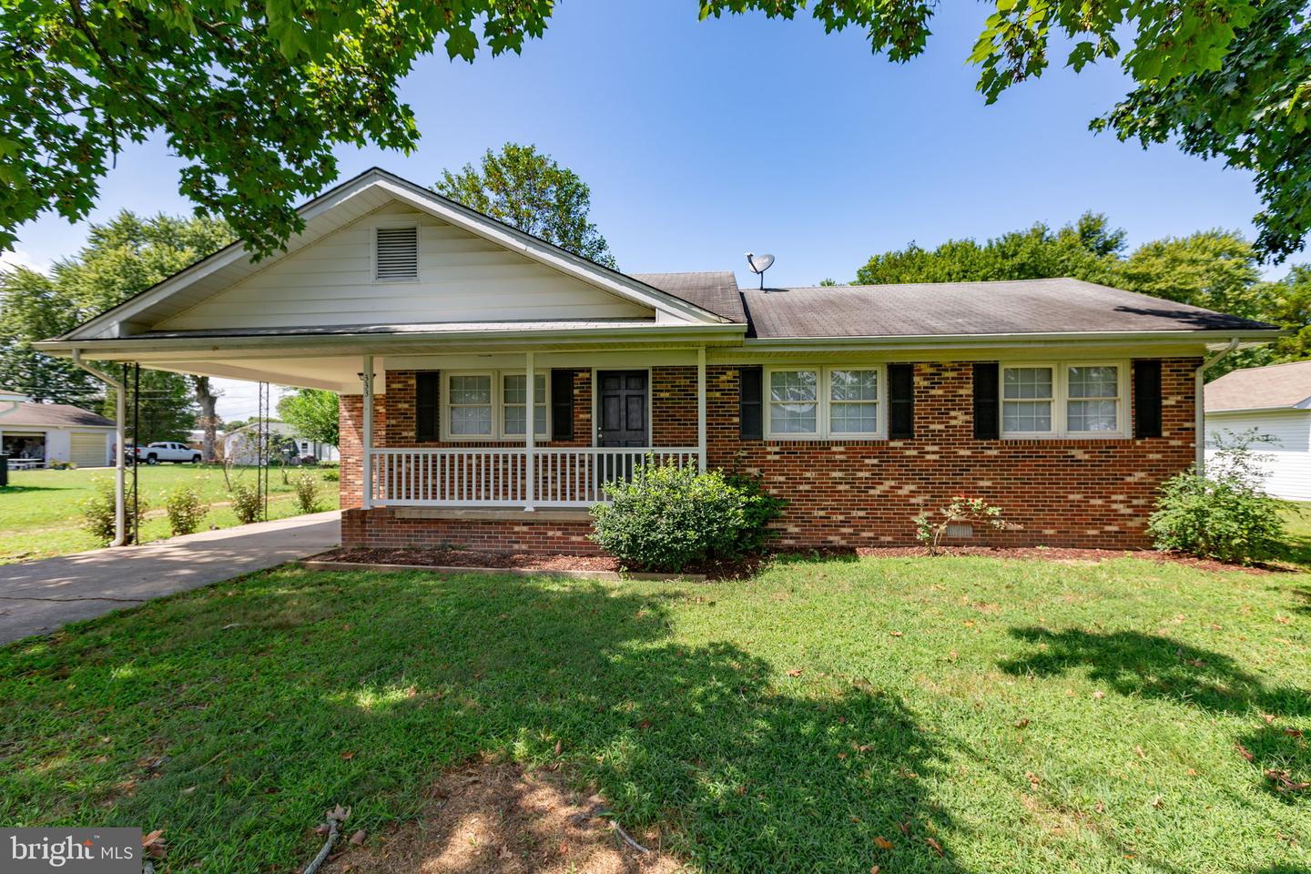 333 SANTA MARIA AVE, COLONIAL BEACH, Virginia 22443, 3 Bedrooms Bedrooms, ,2 BathroomsBathrooms,Residential,For sale,333 SANTA MARIA AVE,VAWE2009310 MLS # VAWE2009310