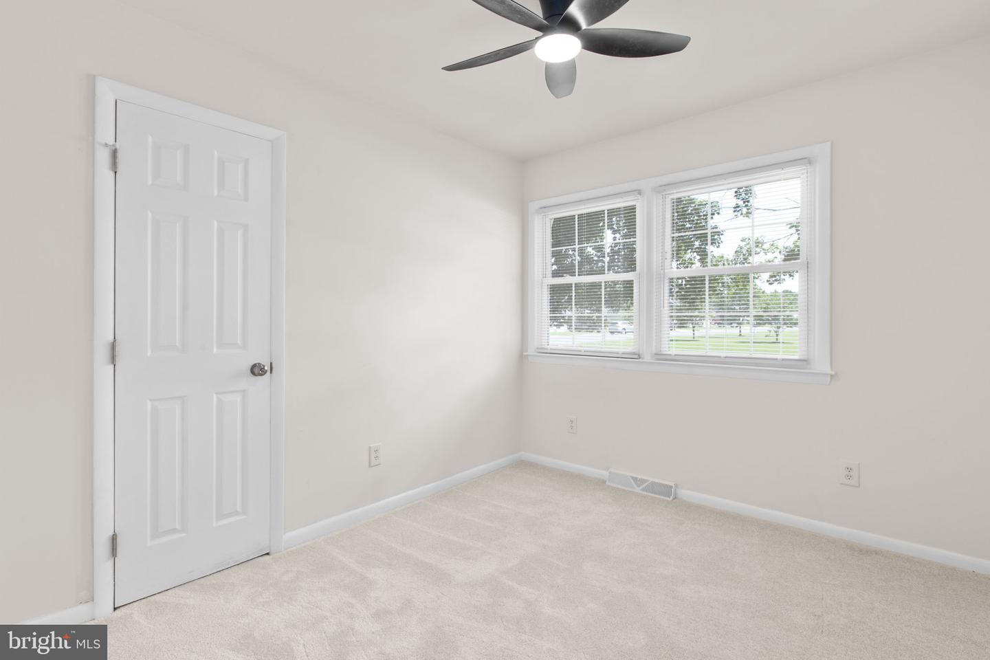 333 SANTA MARIA AVE, COLONIAL BEACH, Virginia 22443, 3 Bedrooms Bedrooms, ,2 BathroomsBathrooms,Residential,For sale,333 SANTA MARIA AVE,VAWE2009310 MLS # VAWE2009310