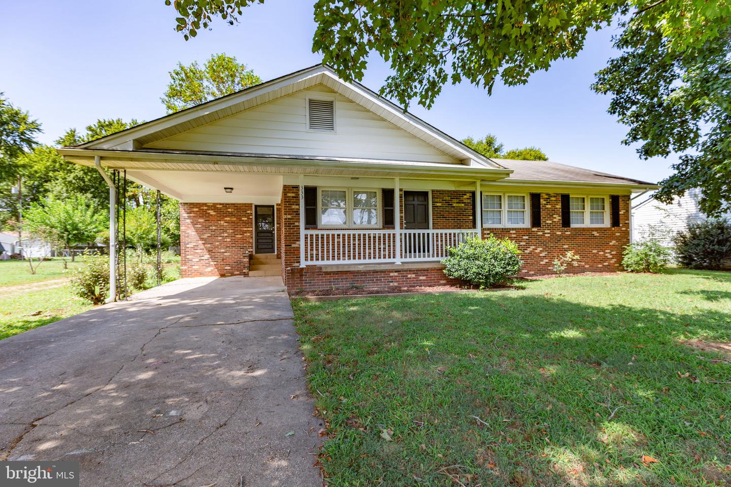 333 SANTA MARIA AVE, COLONIAL BEACH, Virginia 22443, 3 Bedrooms Bedrooms, ,2 BathroomsBathrooms,Residential,For sale,333 SANTA MARIA AVE,VAWE2009310 MLS # VAWE2009310