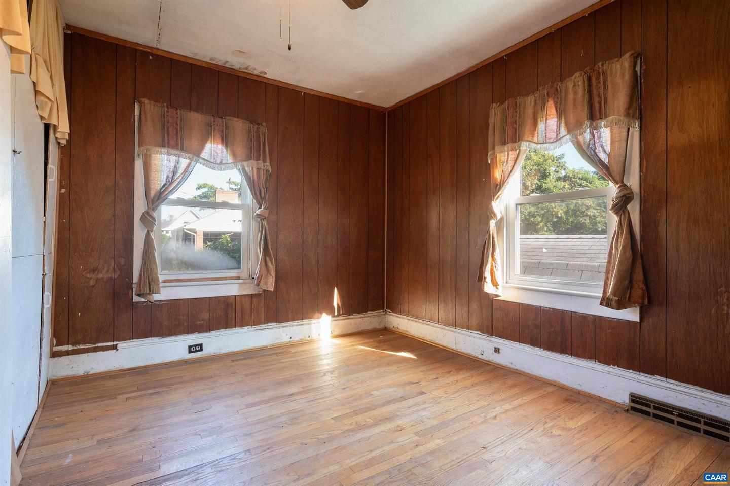 1101 FOREST ST, CHARLOTTESVILLE, Virginia 22903, 3 Bedrooms Bedrooms, ,1 BathroomBathrooms,Residential,For sale,1101 FOREST ST,668482 MLS # 668482