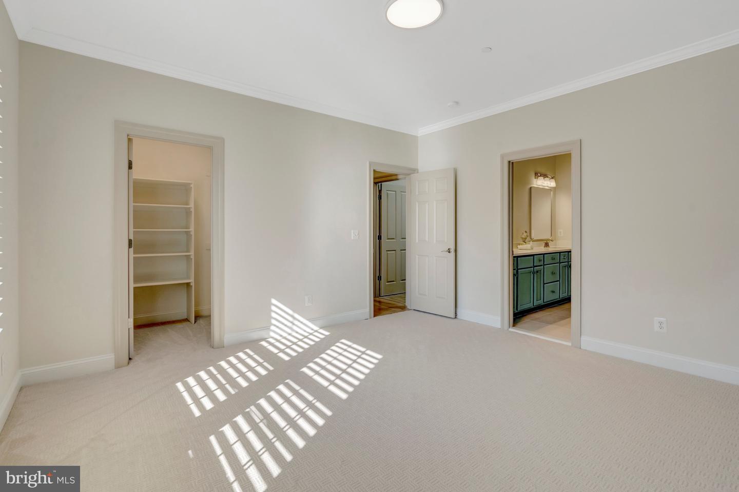 1318 KURTZ RD, MCLEAN, Virginia 22101, 6 Bedrooms Bedrooms, ,5 BathroomsBathrooms,Residential,For sale,1318 KURTZ RD,VAFX2274188 MLS # VAFX2274188