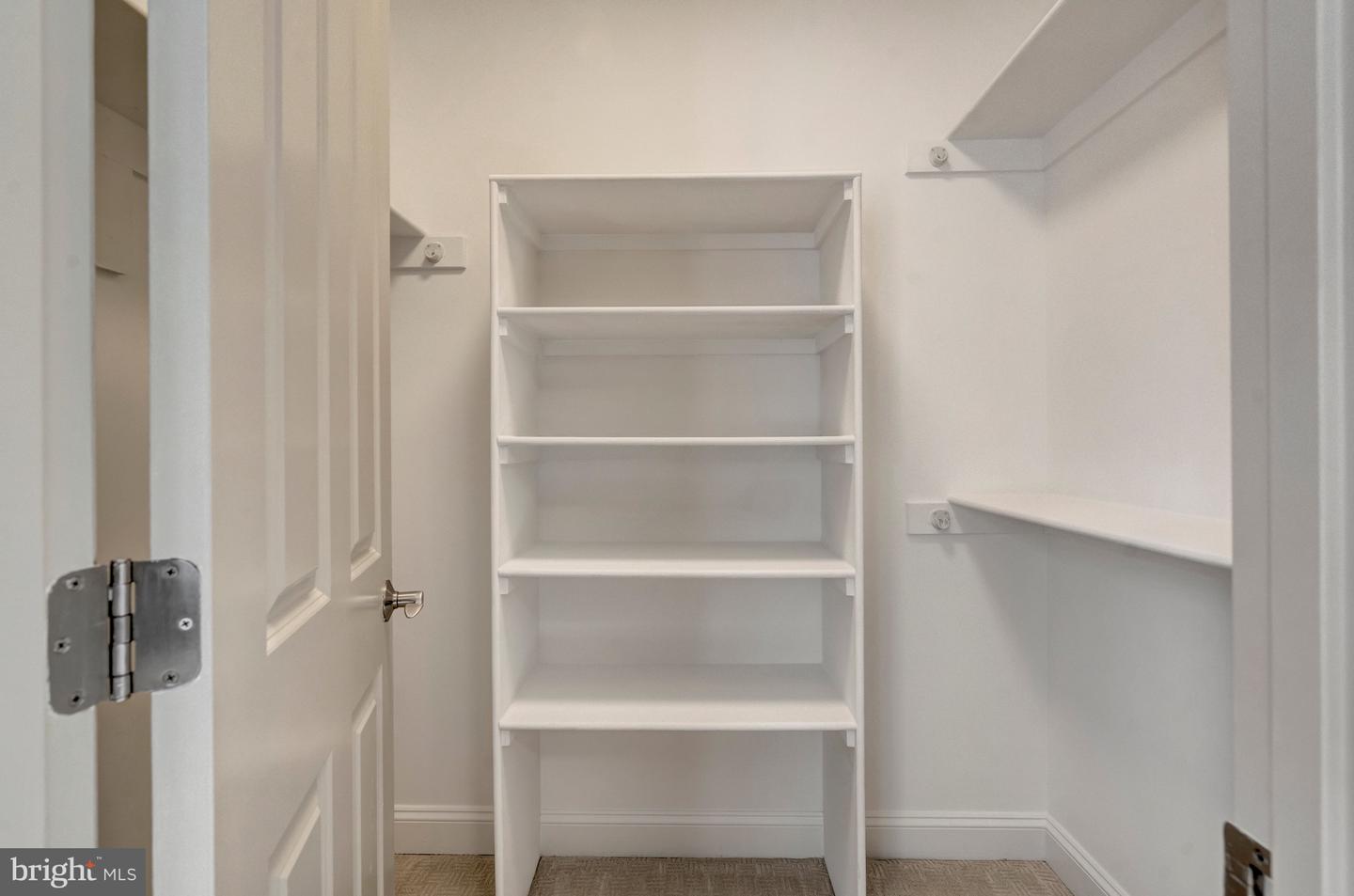 1318 KURTZ RD, MCLEAN, Virginia 22101, 6 Bedrooms Bedrooms, ,5 BathroomsBathrooms,Residential,For sale,1318 KURTZ RD,VAFX2274188 MLS # VAFX2274188