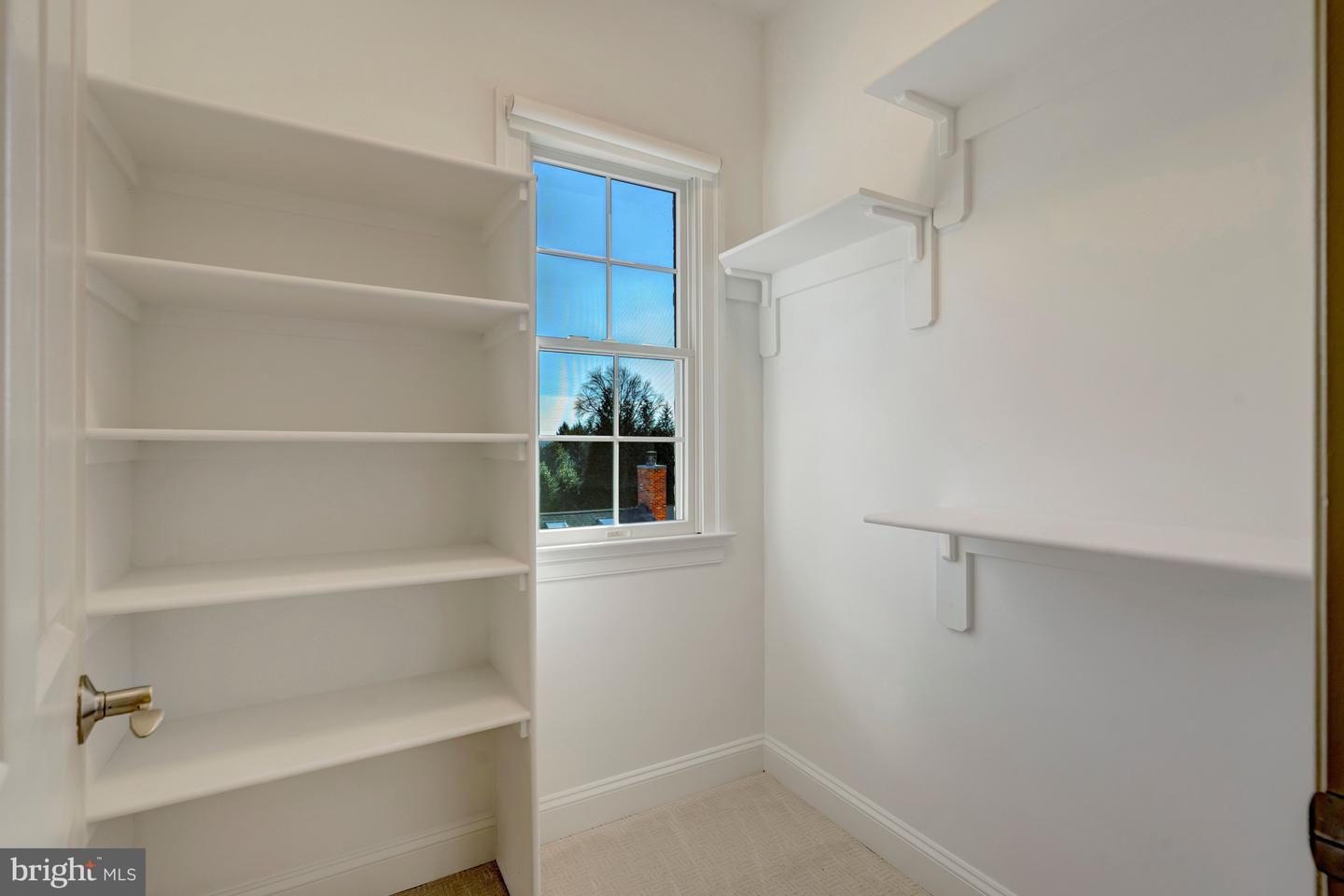 1318 KURTZ RD, MCLEAN, Virginia 22101, 6 Bedrooms Bedrooms, ,5 BathroomsBathrooms,Residential,For sale,1318 KURTZ RD,VAFX2274188 MLS # VAFX2274188