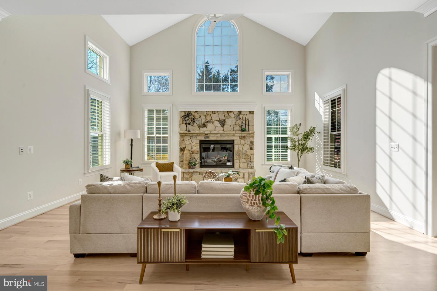 1318 KURTZ RD, MCLEAN, Virginia 22101, 6 Bedrooms Bedrooms, ,5 BathroomsBathrooms,Residential,For sale,1318 KURTZ RD,VAFX2274188 MLS # VAFX2274188