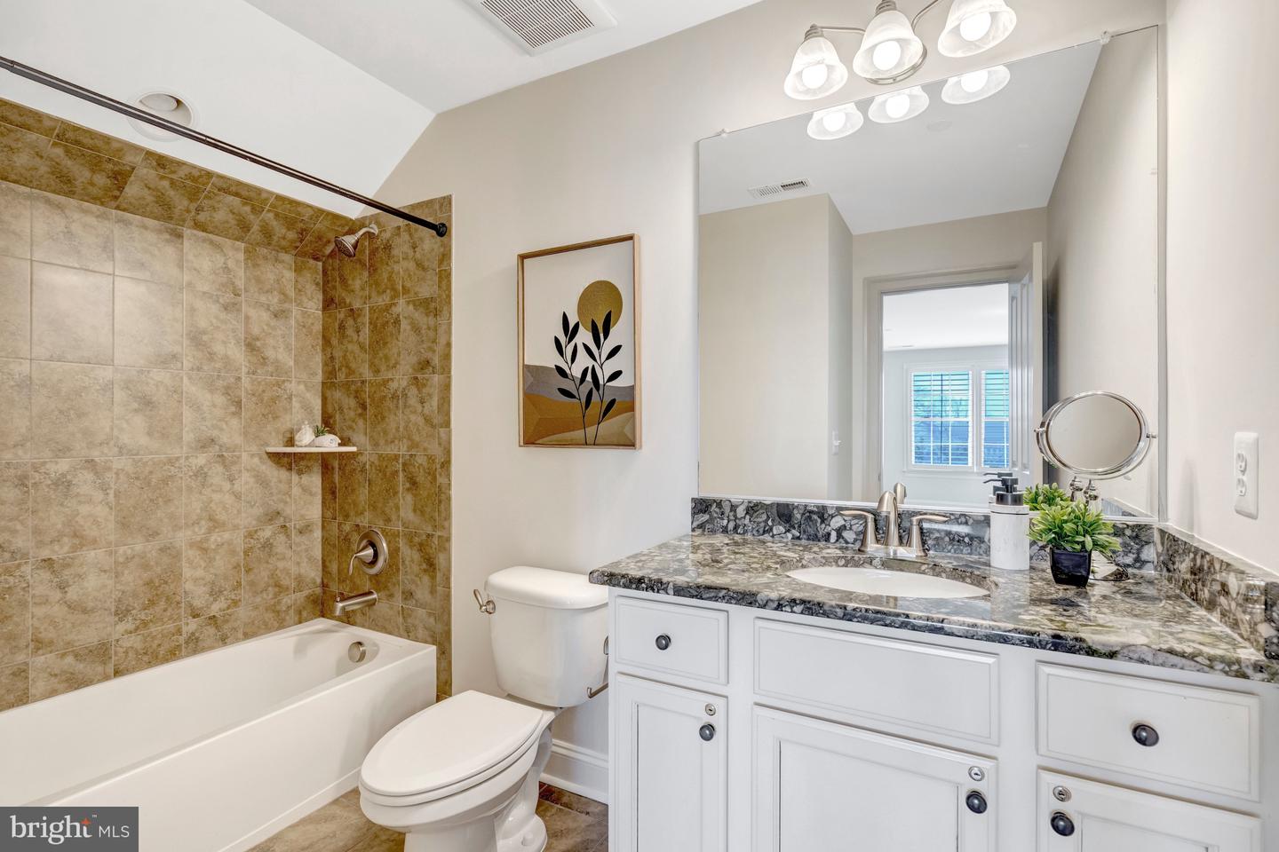 1318 KURTZ RD, MCLEAN, Virginia 22101, 6 Bedrooms Bedrooms, ,5 BathroomsBathrooms,Residential,For sale,1318 KURTZ RD,VAFX2274188 MLS # VAFX2274188