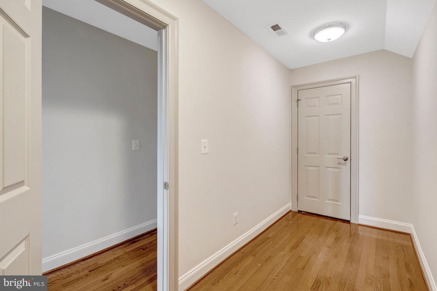 1318 KURTZ RD, MCLEAN, Virginia 22101, 6 Bedrooms Bedrooms, ,5 BathroomsBathrooms,Residential,For sale,1318 KURTZ RD,VAFX2274188 MLS # VAFX2274188