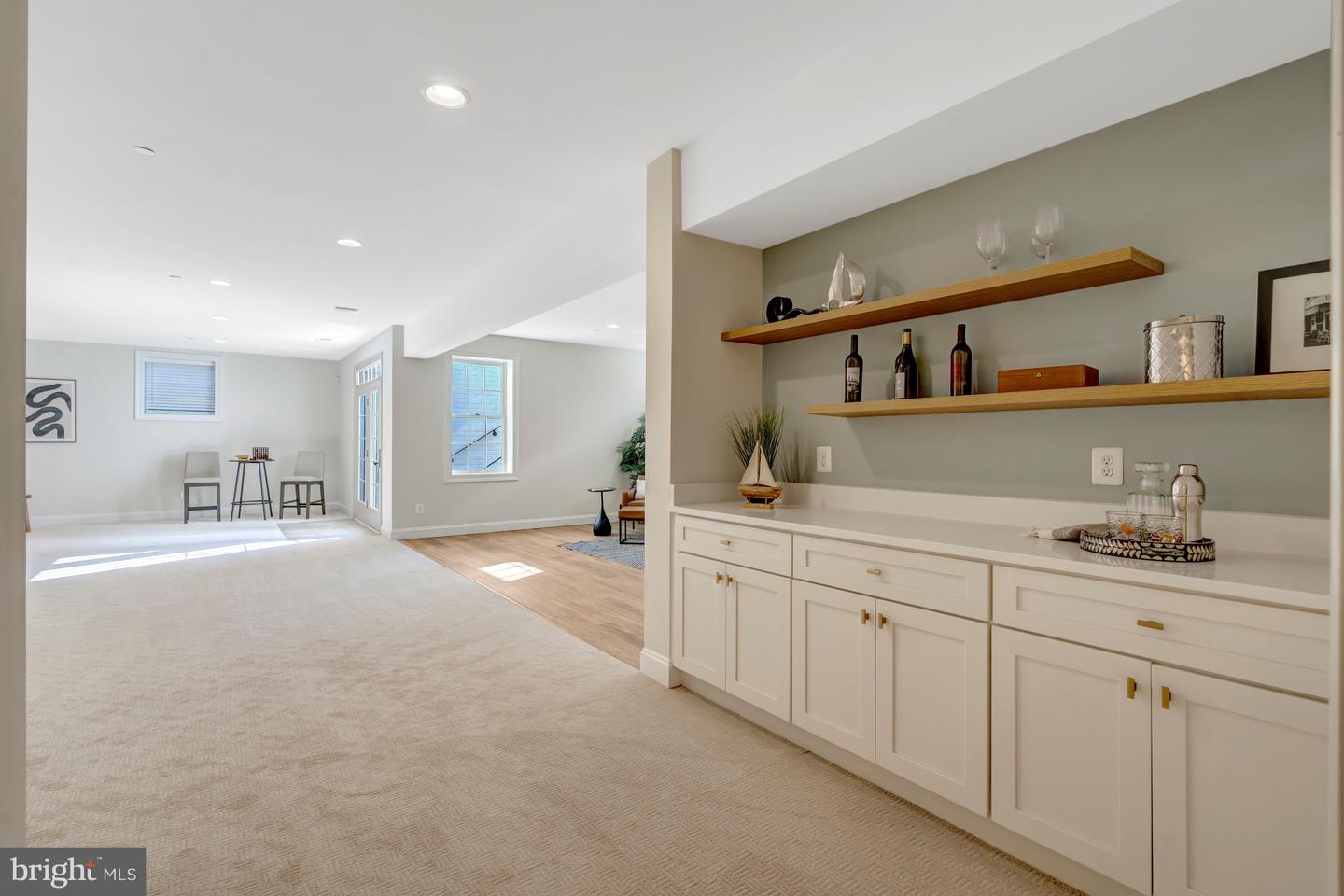 1318 KURTZ RD, MCLEAN, Virginia 22101, 6 Bedrooms Bedrooms, ,5 BathroomsBathrooms,Residential,For sale,1318 KURTZ RD,VAFX2274188 MLS # VAFX2274188