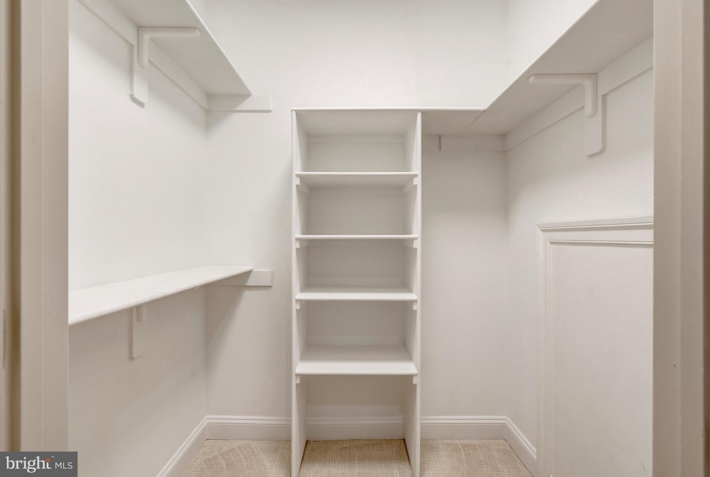 1318 KURTZ RD, MCLEAN, Virginia 22101, 6 Bedrooms Bedrooms, ,5 BathroomsBathrooms,Residential,For sale,1318 KURTZ RD,VAFX2274188 MLS # VAFX2274188