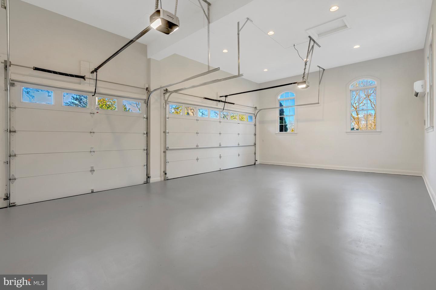 1318 KURTZ RD, MCLEAN, Virginia 22101, 6 Bedrooms Bedrooms, ,5 BathroomsBathrooms,Residential,For sale,1318 KURTZ RD,VAFX2274188 MLS # VAFX2274188