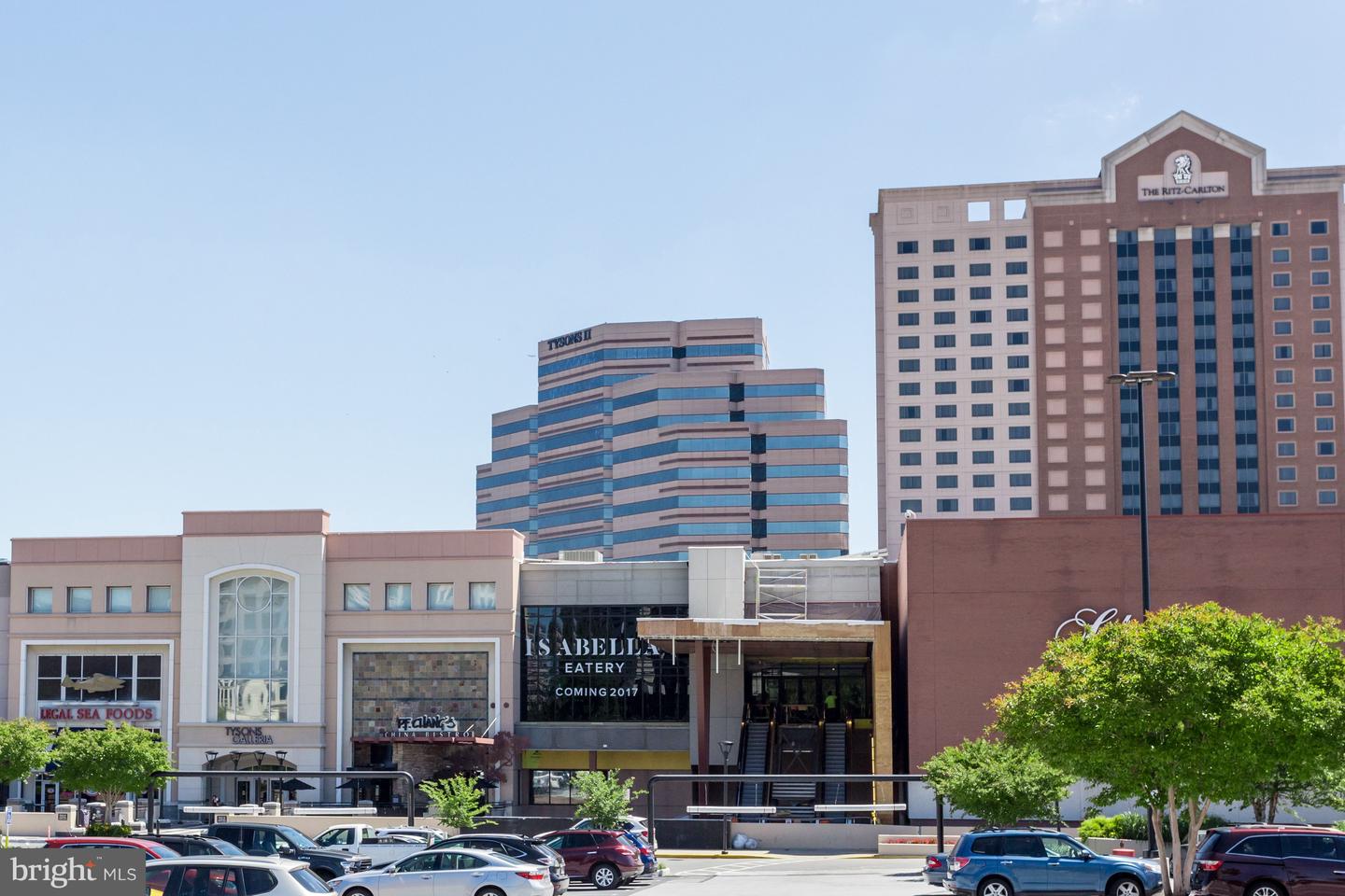 1318 KURTZ RD, MCLEAN, Virginia 22101, 6 Bedrooms Bedrooms, ,5 BathroomsBathrooms,Residential,For sale,1318 KURTZ RD,VAFX2274188 MLS # VAFX2274188