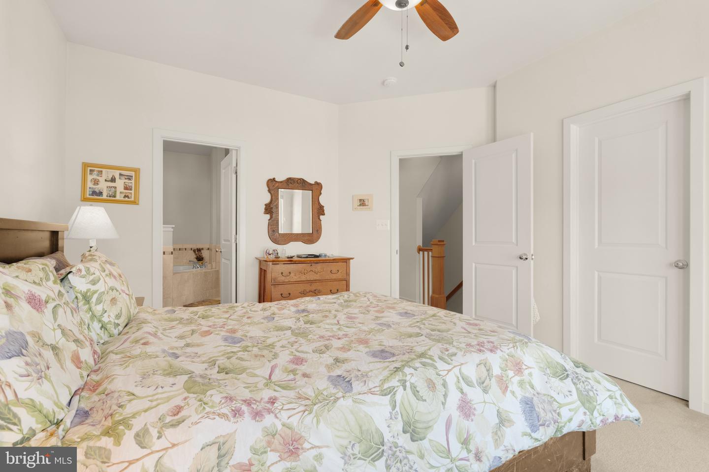 1011 3RD PL SE, WASHINGTON, District Of Columbia 20003, 4 Bedrooms Bedrooms, ,3 BathroomsBathrooms,Residential,For sale,1011 3RD PL SE,DCDC2234148 MLS # DCDC2234148 1011 3RD PL SE, WASHINGTON, District Of Columbia 20003, 4 Bedrooms Bedrooms, ,3 BathroomsBathrooms,Residential,For sale,1011 3RD PL SE,DCDC2234148 MLS # DCDC2234148