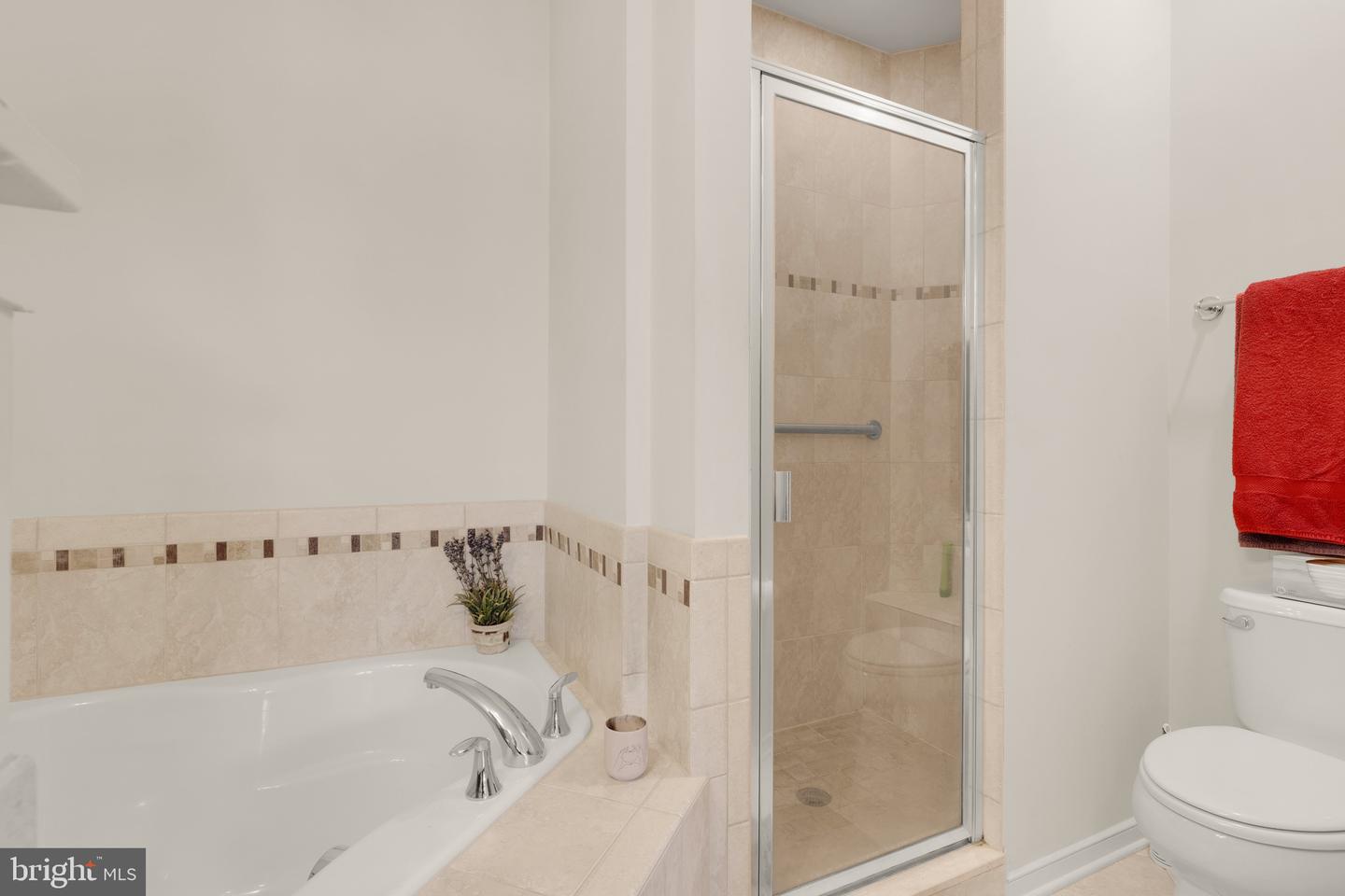 1011 3RD PL SE, WASHINGTON, District Of Columbia 20003, 4 Bedrooms Bedrooms, ,3 BathroomsBathrooms,Residential,For sale,1011 3RD PL SE,DCDC2234148 MLS # DCDC2234148 1011 3RD PL SE, WASHINGTON, District Of Columbia 20003, 4 Bedrooms Bedrooms, ,3 BathroomsBathrooms,Residential,For sale,1011 3RD PL SE,DCDC2234148 MLS # DCDC2234148