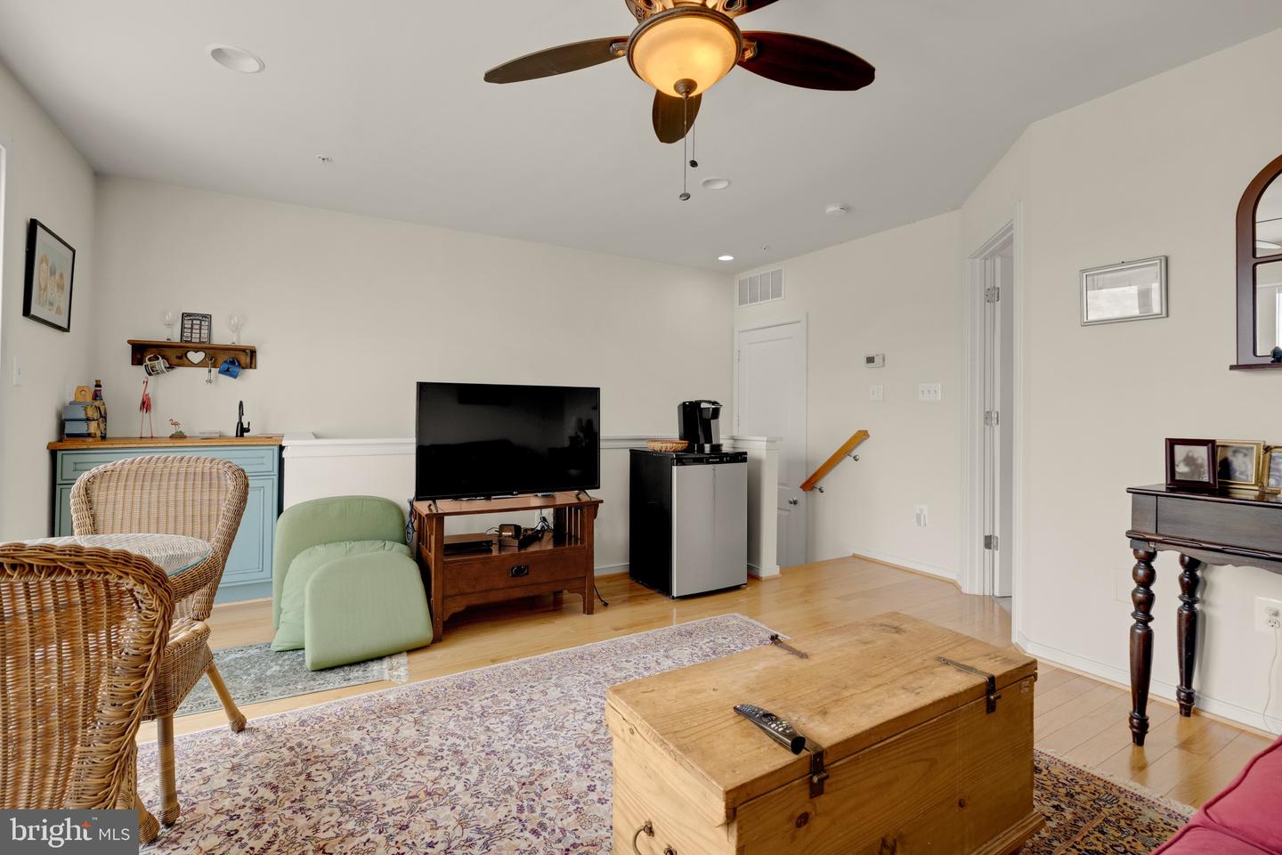 1011 3RD PL SE, WASHINGTON, District Of Columbia 20003, 4 Bedrooms Bedrooms, ,3 BathroomsBathrooms,Residential,For sale,1011 3RD PL SE,DCDC2234148 MLS # DCDC2234148 1011 3RD PL SE, WASHINGTON, District Of Columbia 20003, 4 Bedrooms Bedrooms, ,3 BathroomsBathrooms,Residential,For sale,1011 3RD PL SE,DCDC2234148 MLS # DCDC2234148