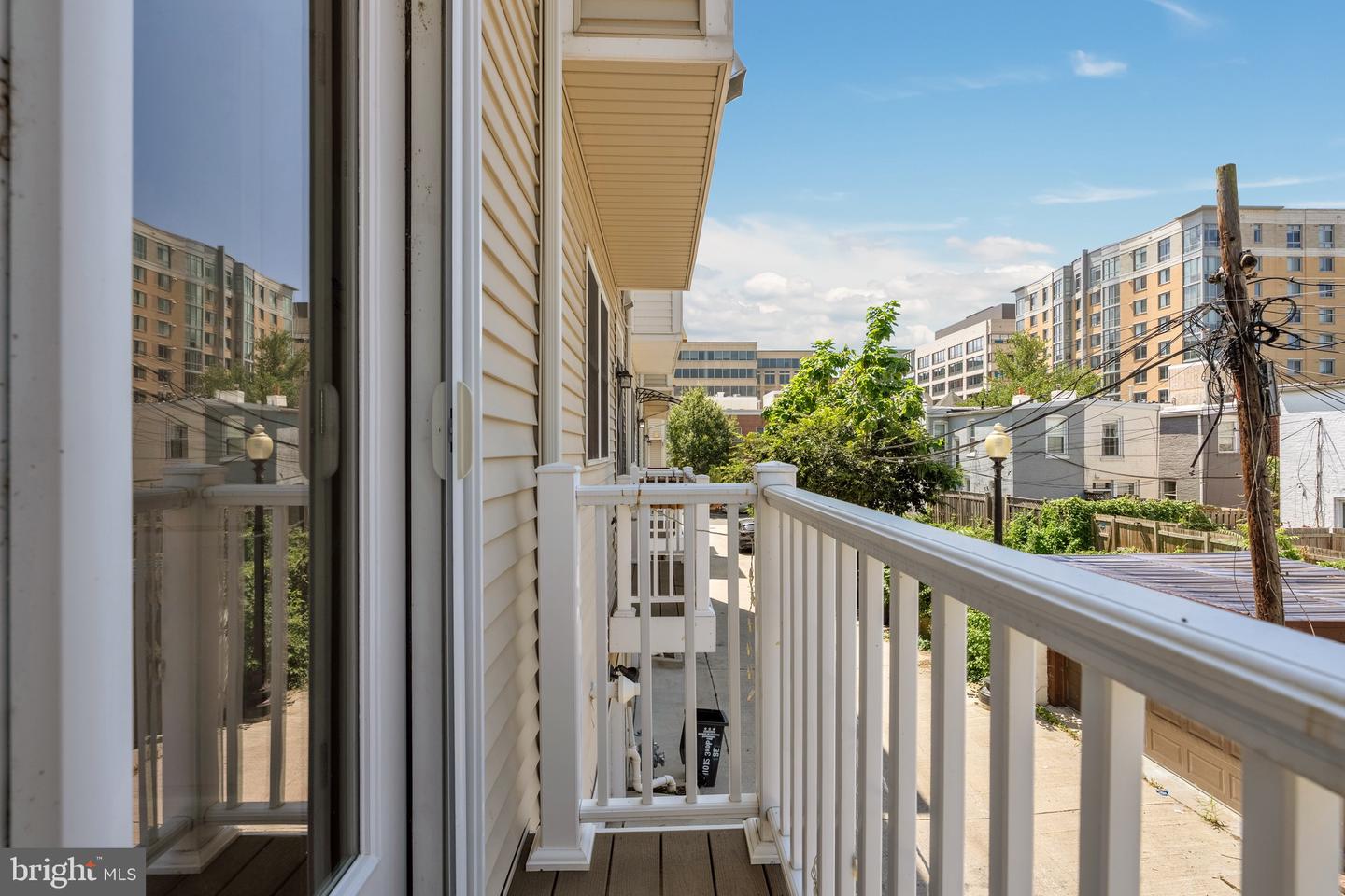 1011 3RD PL SE, WASHINGTON, District Of Columbia 20003, 4 Bedrooms Bedrooms, ,3 BathroomsBathrooms,Residential,For sale,1011 3RD PL SE,DCDC2234148 MLS # DCDC2234148 1011 3RD PL SE, WASHINGTON, District Of Columbia 20003, 4 Bedrooms Bedrooms, ,3 BathroomsBathrooms,Residential,For sale,1011 3RD PL SE,DCDC2234148 MLS # DCDC2234148