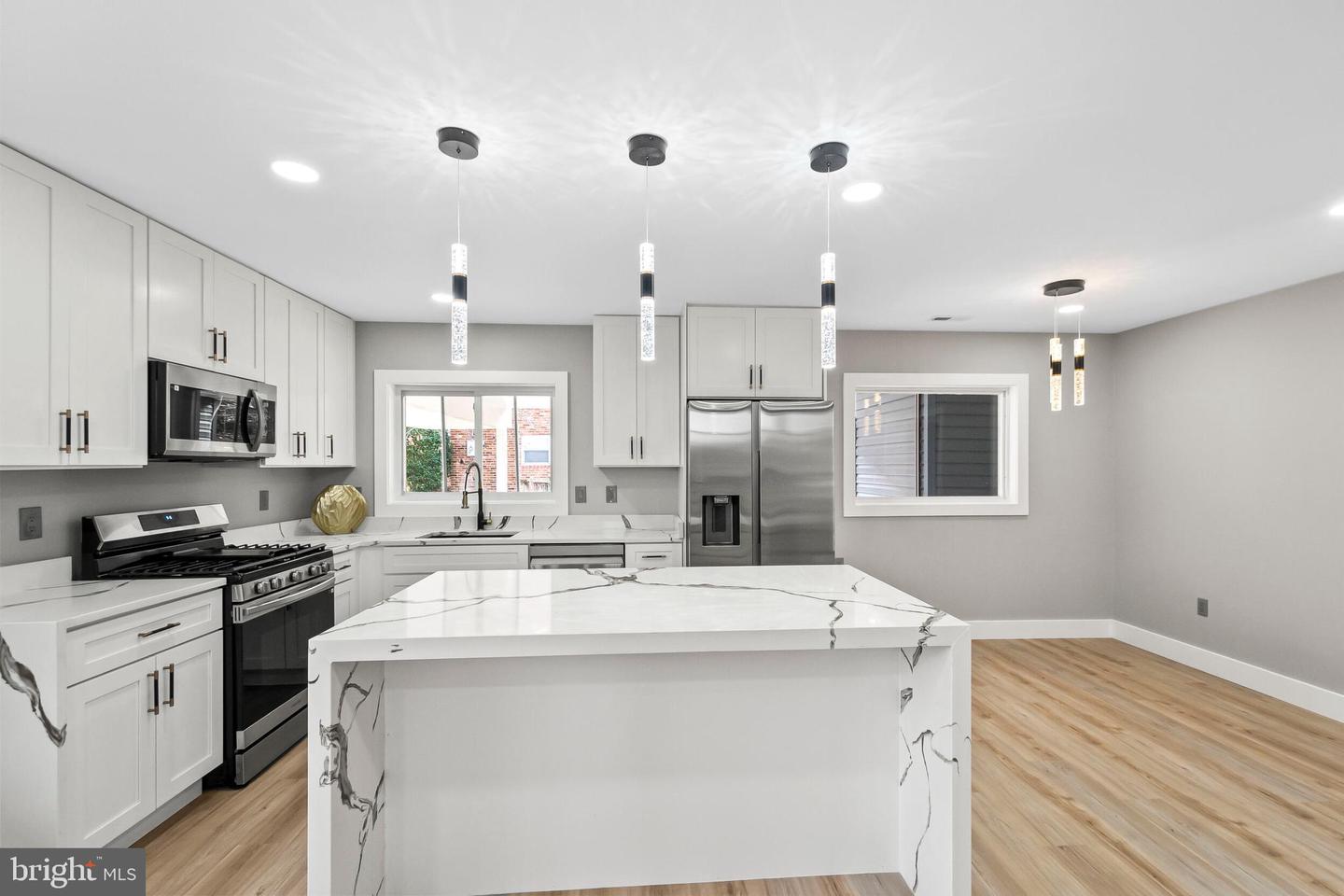 5401 FERNDALE ST, SPRINGFIELD, Virginia 22151, 4 Bedrooms Bedrooms, ,2 BathroomsBathrooms,Residential,For sale,5401 FERNDALE ST,VAFX2282776 MLS # VAFX2282776