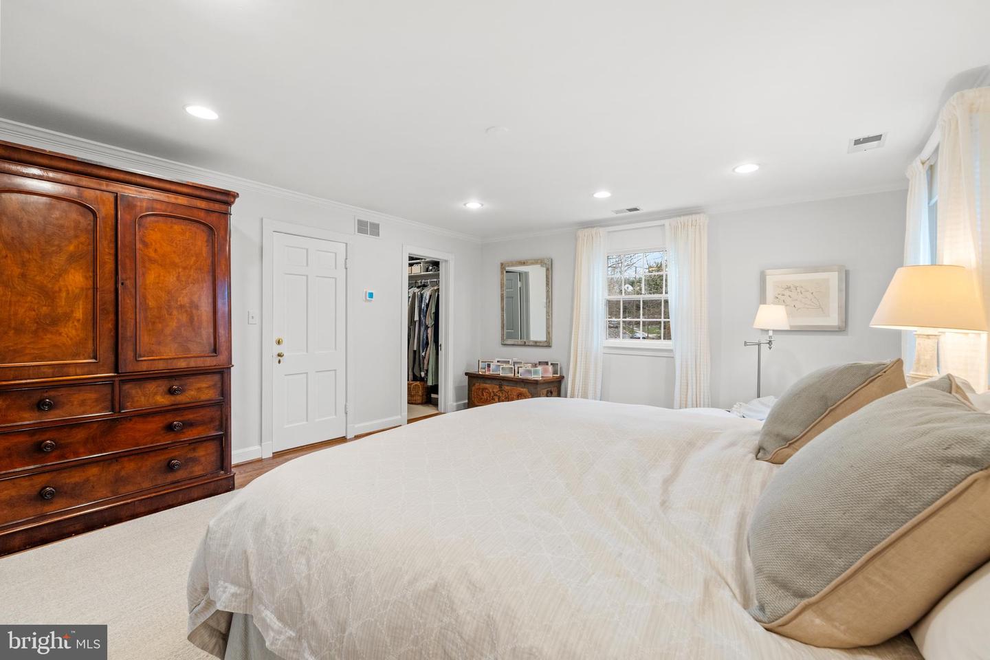 5085 LOWELL ST NW, WASHINGTON, District Of Columbia 20016, 6 Bedrooms Bedrooms, ,4 BathroomsBathrooms,Residential,For sale,5085 LOWELL ST NW,DCDC2235450 MLS # DCDC2235450 5085 LOWELL ST NW, WASHINGTON, District Of Columbia 20016, 6 Bedrooms Bedrooms, ,4 BathroomsBathrooms,Residential,For sale,5085 LOWELL ST NW,DCDC2235450 MLS # DCDC2235450