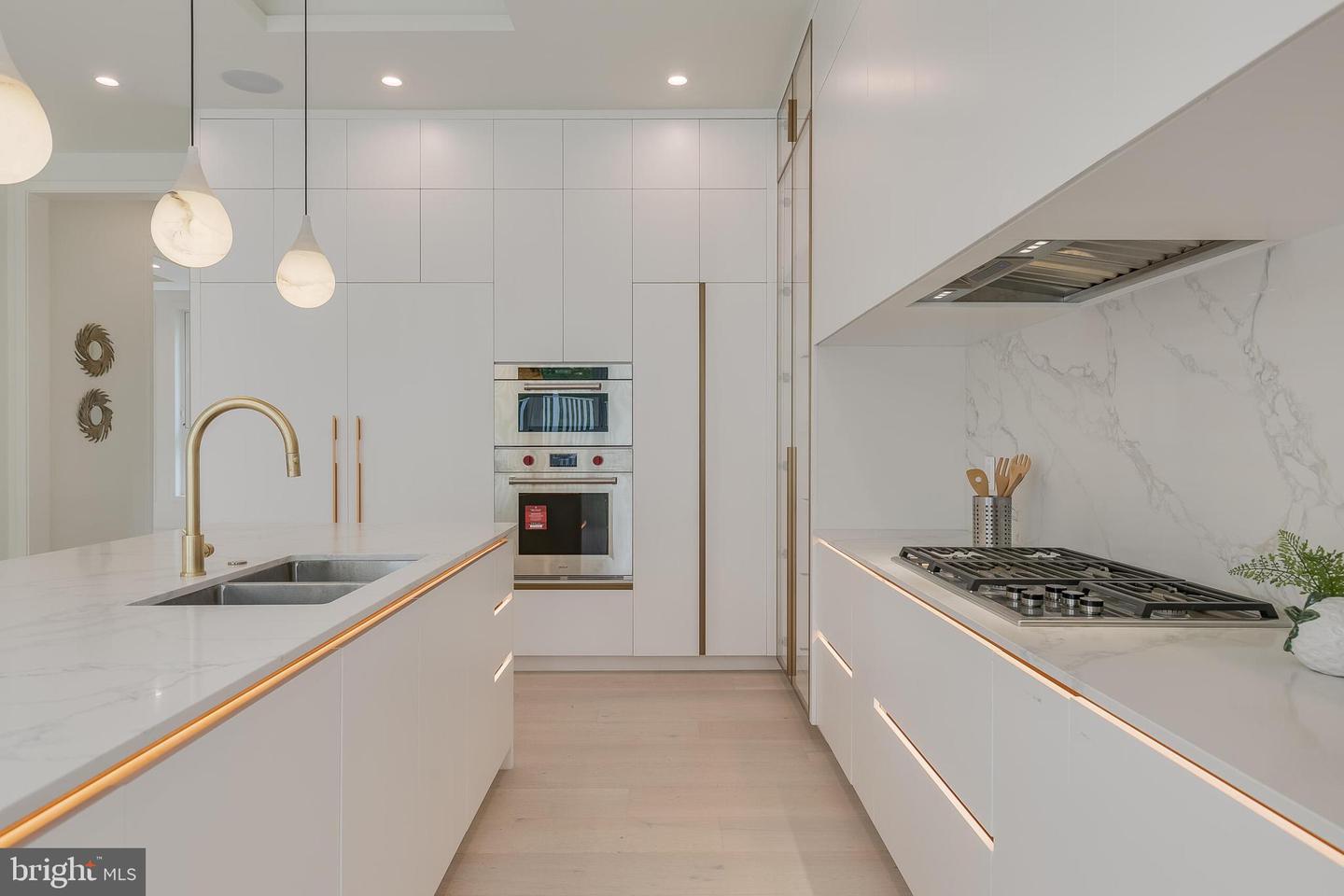 8757 BROOK ROAD, MCLEAN, Virginia 22102, 6 Bedrooms Bedrooms, ,6 BathroomsBathrooms,Residential,For sale,8757 BROOK ROAD,VAFX2283626 MLS # VAFX2283626 8757 BROOK ROAD, MCLEAN, Virginia 22102, 6 Bedrooms Bedrooms, ,6 BathroomsBathrooms,Residential,For sale,8757 BROOK ROAD,VAFX2283626 MLS # VAFX2283626