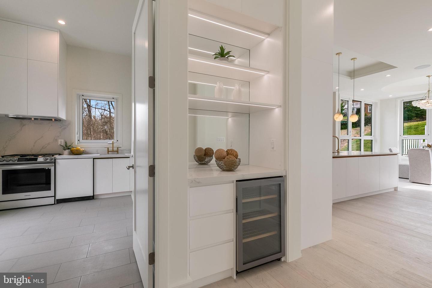 8757 BROOK ROAD, MCLEAN, Virginia 22102, 6 Bedrooms Bedrooms, ,6 BathroomsBathrooms,Residential,For sale,8757 BROOK ROAD,VAFX2283626 MLS # VAFX2283626 8757 BROOK ROAD, MCLEAN, Virginia 22102, 6 Bedrooms Bedrooms, ,6 BathroomsBathrooms,Residential,For sale,8757 BROOK ROAD,VAFX2283626 MLS # VAFX2283626