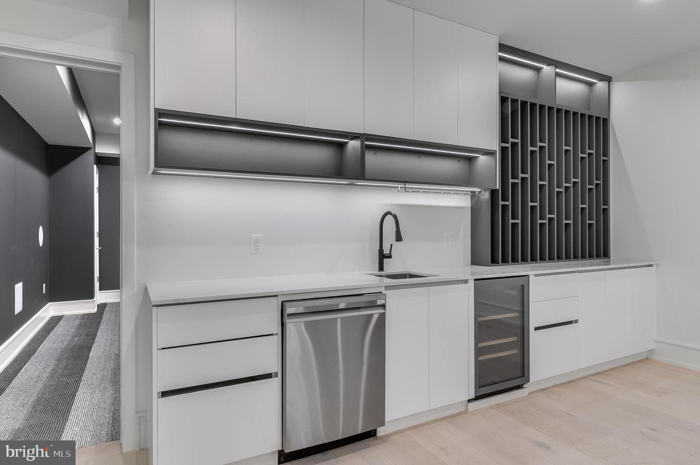 8757 BROOK ROAD, MCLEAN, Virginia 22102, 6 Bedrooms Bedrooms, ,6 BathroomsBathrooms,Residential,For sale,8757 BROOK ROAD,VAFX2283626 MLS # VAFX2283626 8757 BROOK ROAD, MCLEAN, Virginia 22102, 6 Bedrooms Bedrooms, ,6 BathroomsBathrooms,Residential,For sale,8757 BROOK ROAD,VAFX2283626 MLS # VAFX2283626