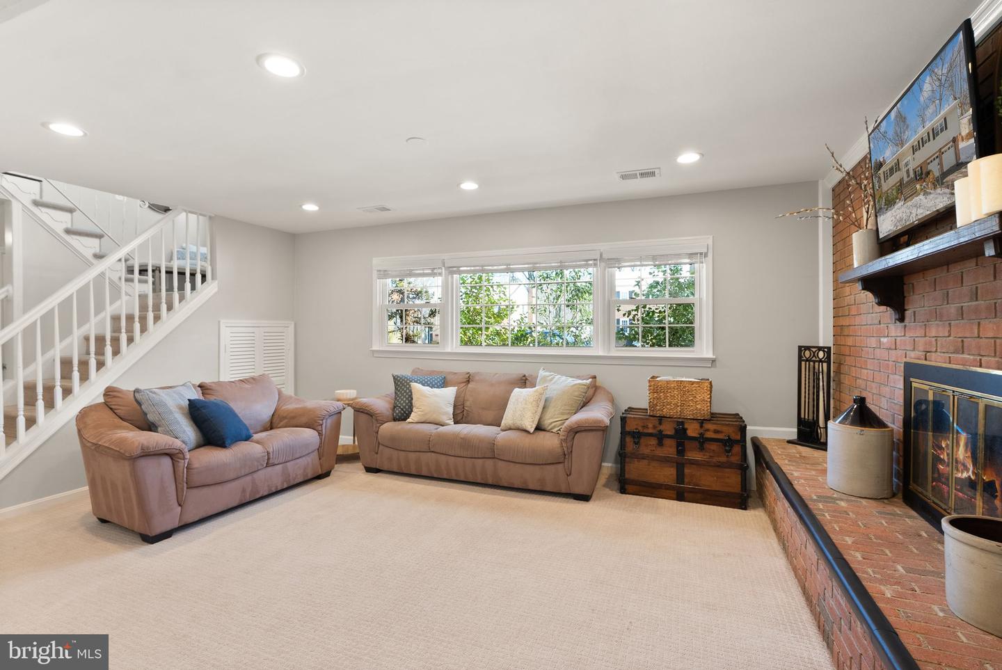 3130 FLINTLOCK RD, FAIRFAX, Virginia 22030, 4 Bedrooms Bedrooms, ,3 BathroomsBathrooms,Residential,For sale,3130 FLINTLOCK RD,VAFC2007596 MLS # VAFC2007596 3130 FLINTLOCK RD, FAIRFAX, Virginia 22030, 4 Bedrooms Bedrooms, ,3 BathroomsBathrooms,Residential,For sale,3130 FLINTLOCK RD,VAFC2007596 MLS # VAFC2007596