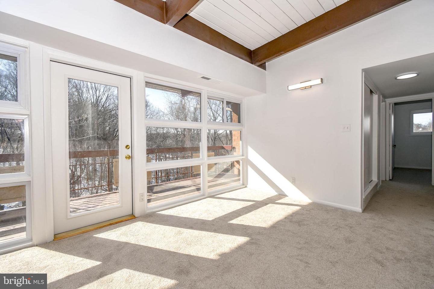 4267 AMERICANA DR #203, ANNANDALE, Virginia 22003, 2 Bedrooms Bedrooms, ,1 BathroomBathrooms,Residential,For sale,4267 AMERICANA DR #203,VAFX2286104 MLS # VAFX2286104