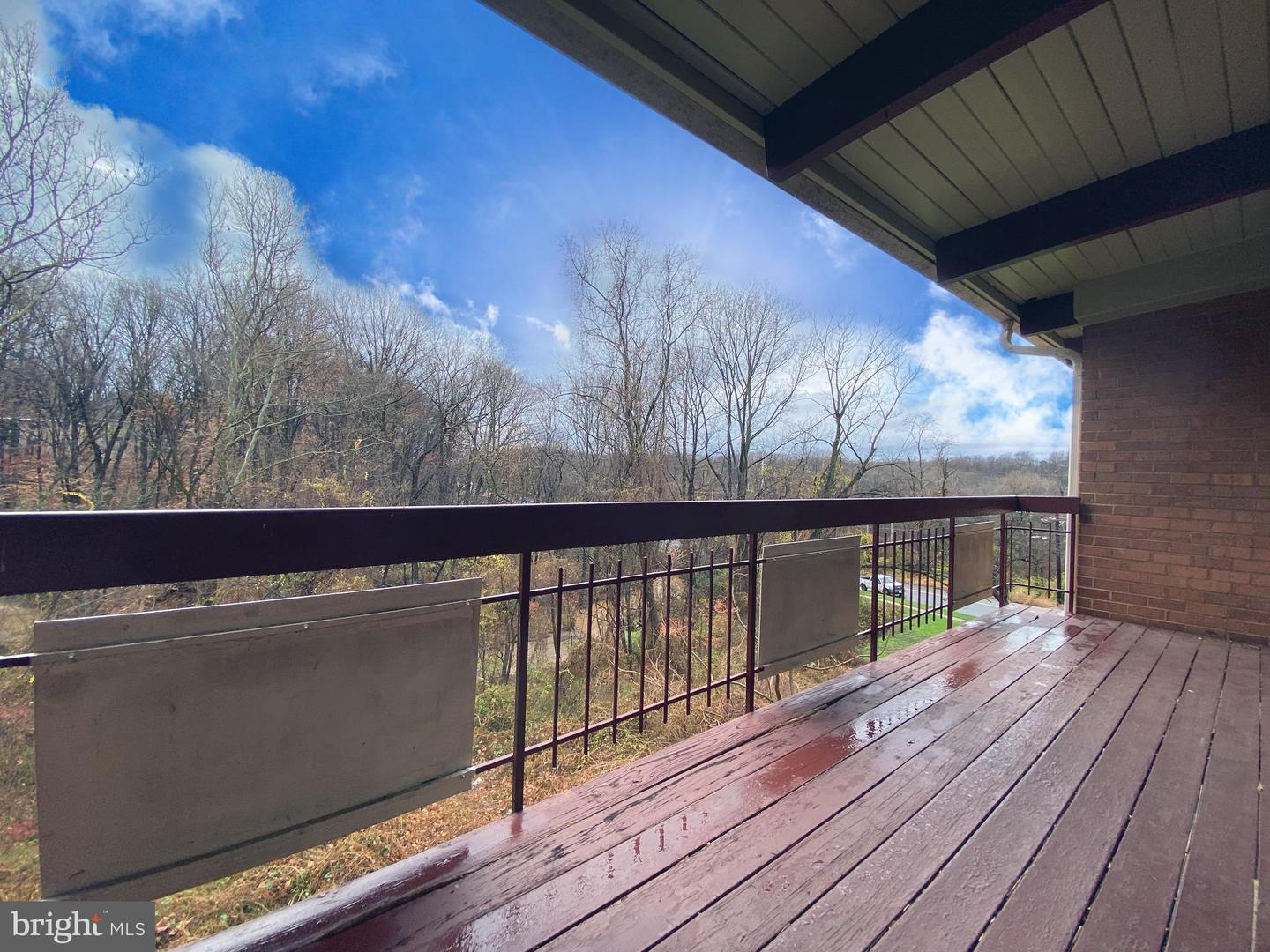 4267 AMERICANA DR #203, ANNANDALE, Virginia 22003, 2 Bedrooms Bedrooms, ,1 BathroomBathrooms,Residential,For sale,4267 AMERICANA DR #203,VAFX2286104 MLS # VAFX2286104