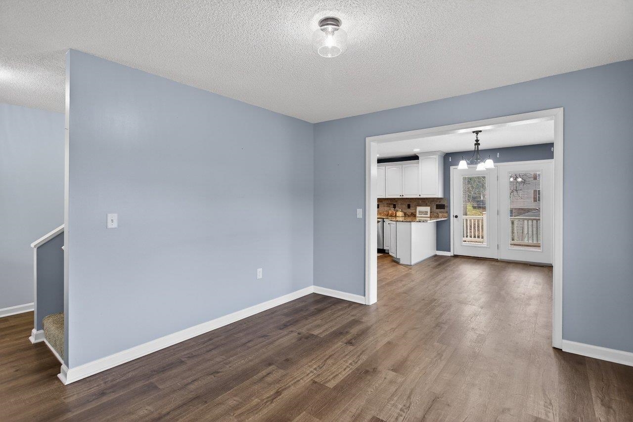 4039 CANNERY WOODS DR, BRIDGEWATER, Virginia 22812, 4 Bedrooms Bedrooms, ,3 BathroomsBathrooms,Residential,4 Bedrooms - 3.5 Baths - Finished Walkout Basement,4039 CANNERY WOODS DR,673868 MLS # 673868